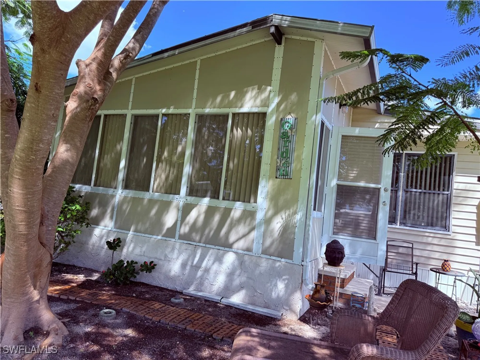 Property Slideshow image 18 of 22 | 621 charlemagne blvd, Naples, FL, 34112