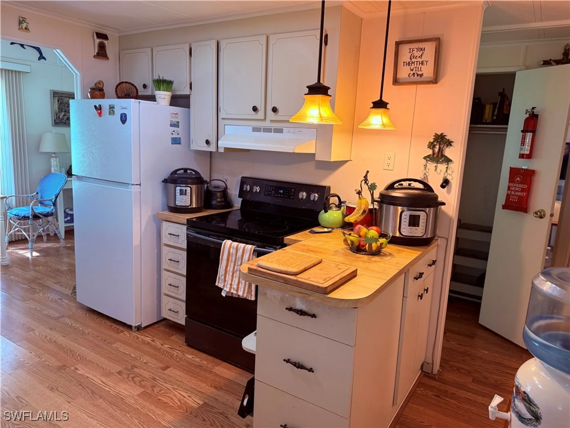 Property Slideshow image 19 of 22 | 621 charlemagne blvd, Naples, FL, 34112