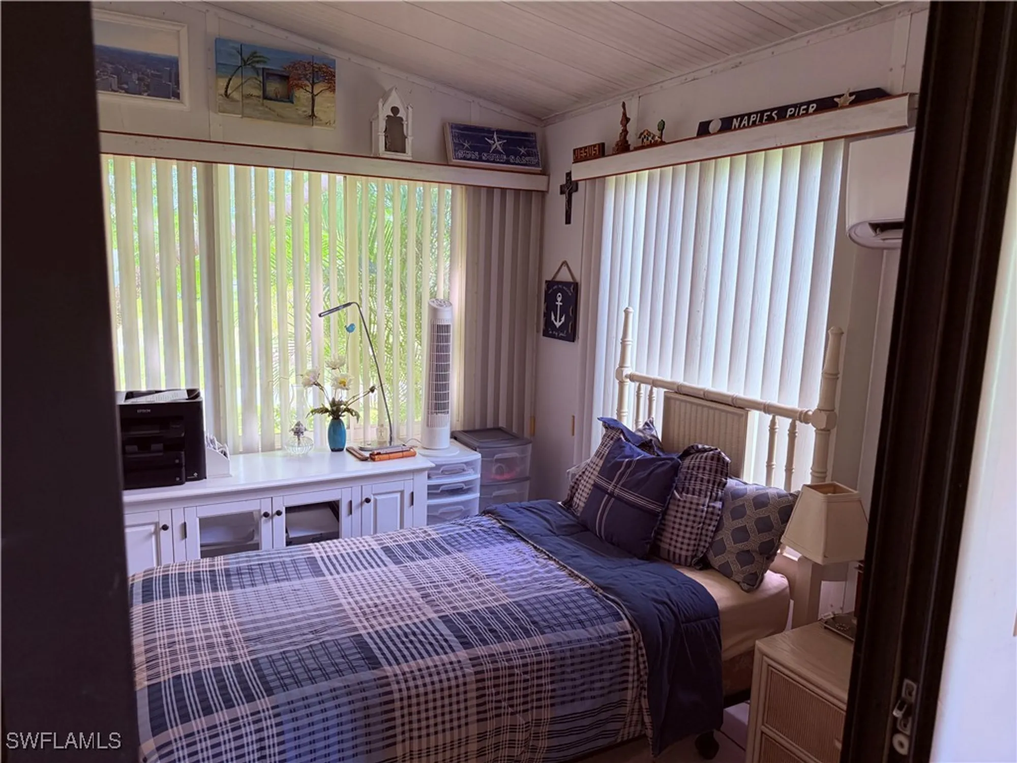 Property Slideshow image 12 of 22 | 621 charlemagne blvd, Naples, FL, 34112