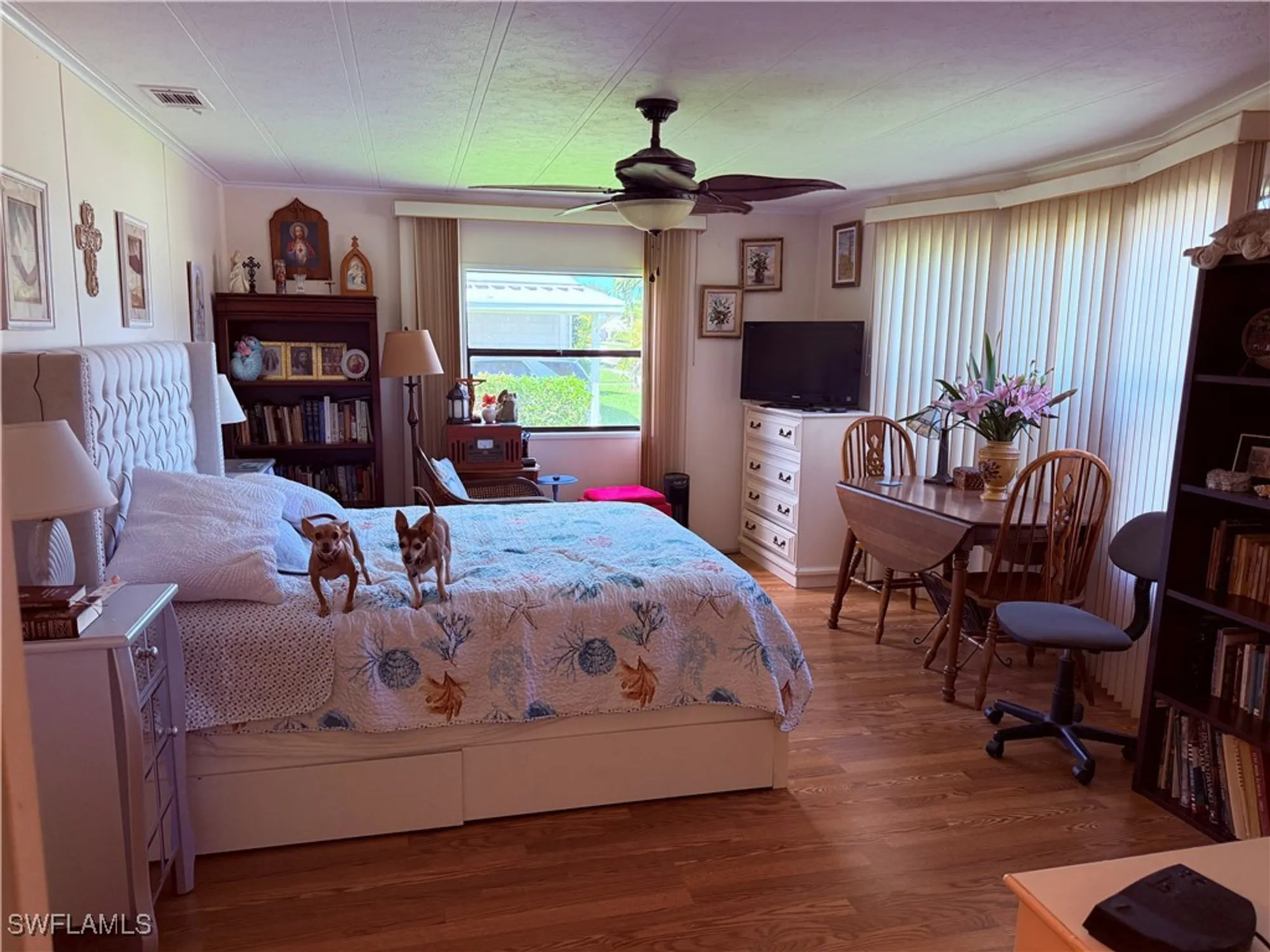 Property Slideshow image 5 of 22 | 621 charlemagne blvd, Naples, FL, 34112