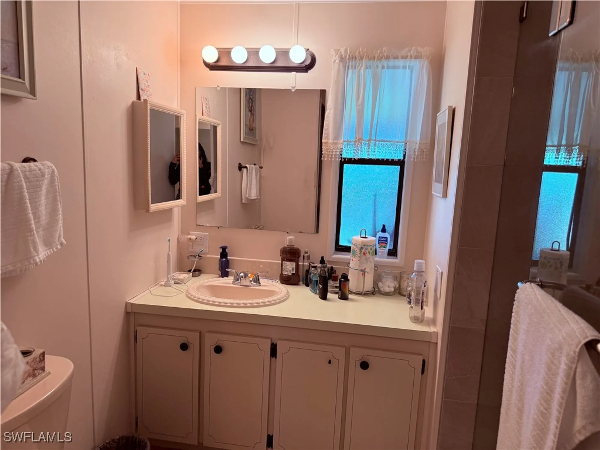 Property Slideshow image 9 of 22 | 621 charlemagne blvd, Naples, FL, 34112