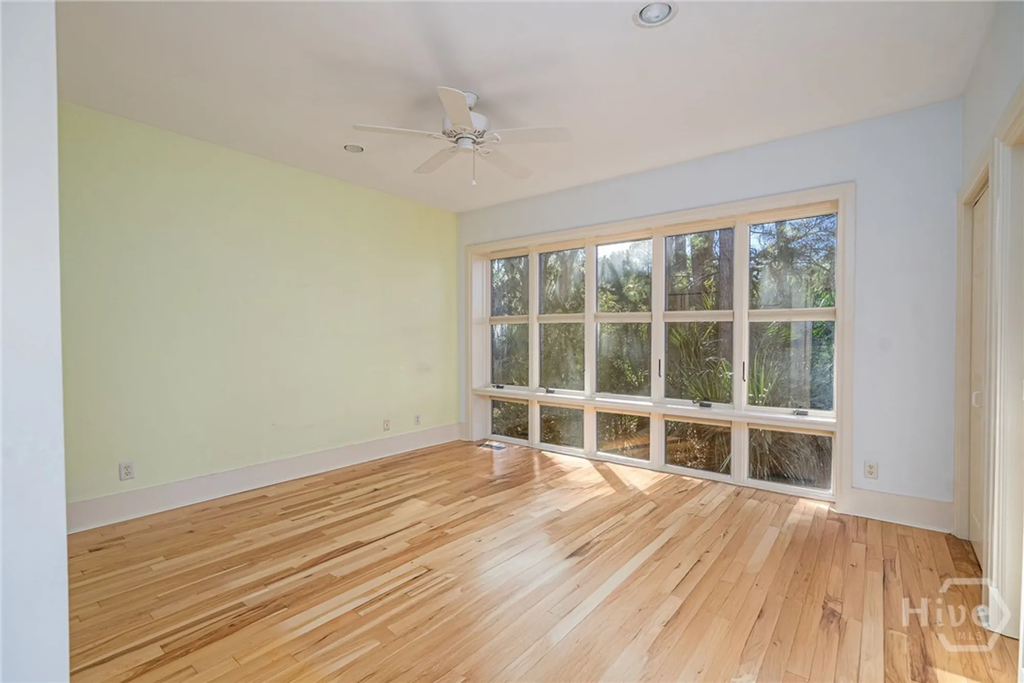 Property Slideshow image 13 of 26 | 15 marina dr, Savannah, GA, 31411