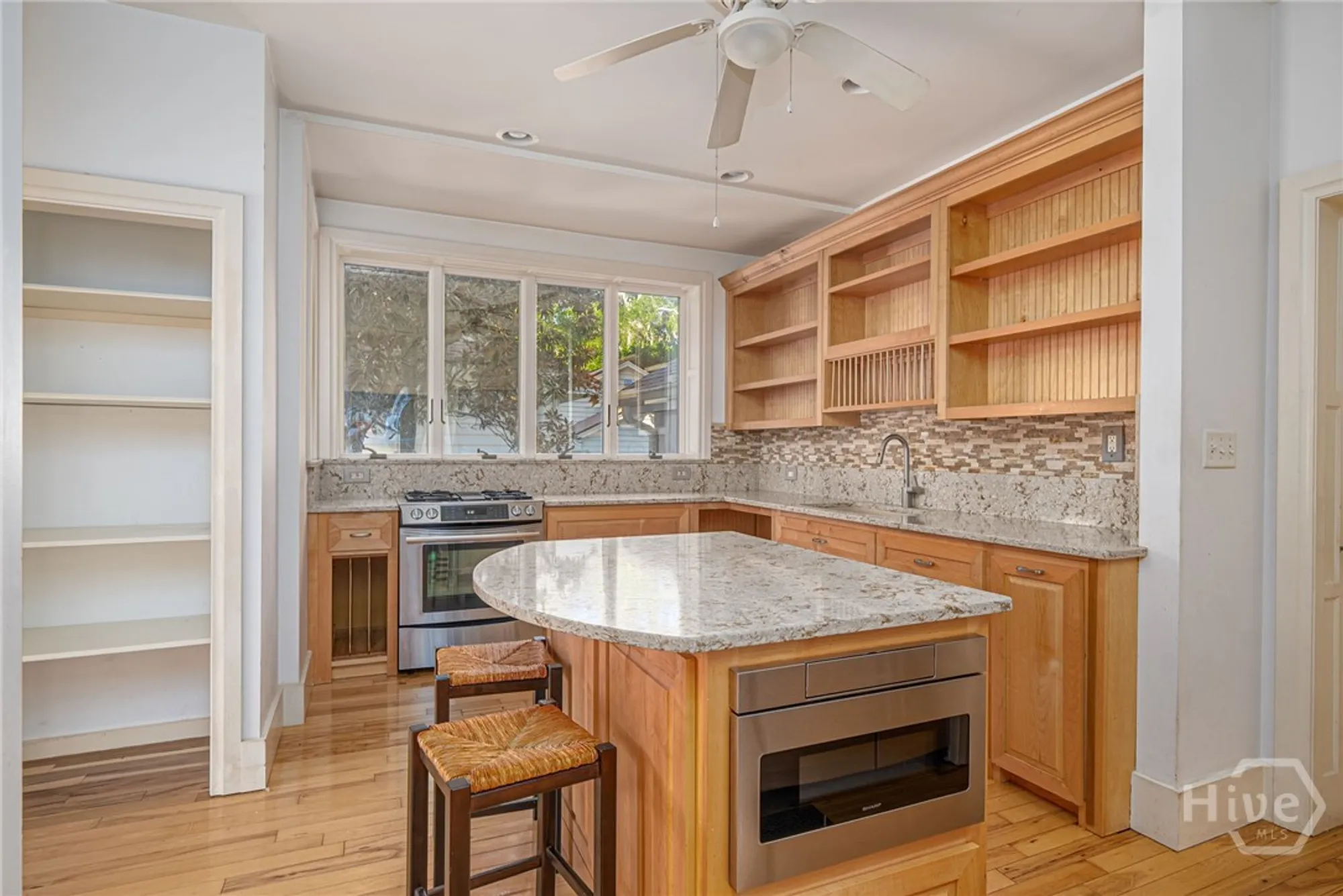 Property Slideshow image 5 of 26 | 15 marina dr, Savannah, GA, 31411