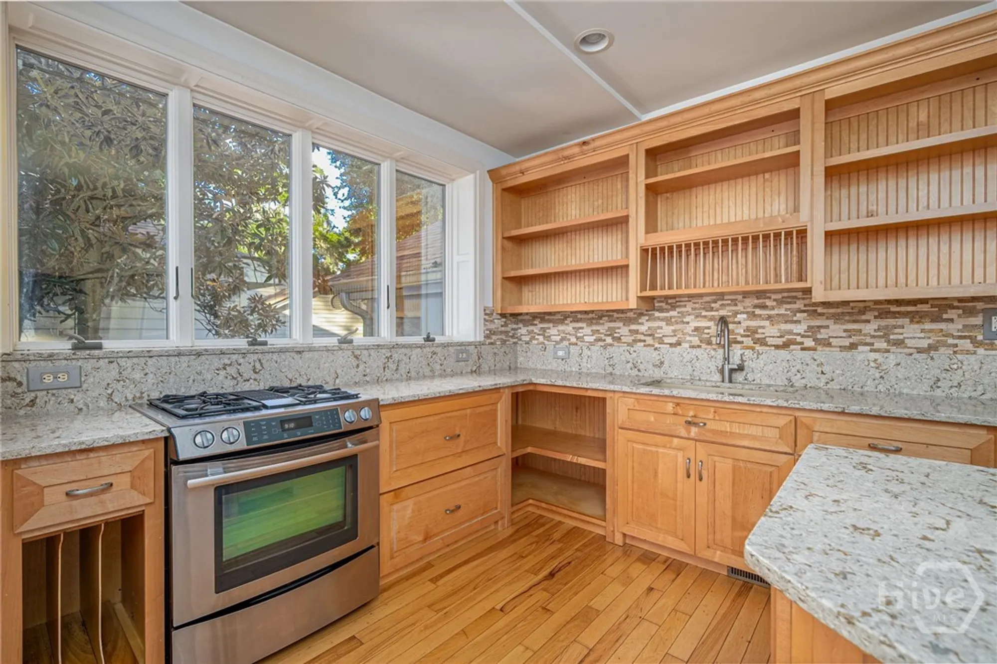 Property Slideshow image 6 of 26 | 15 marina dr, Savannah, GA, 31411
