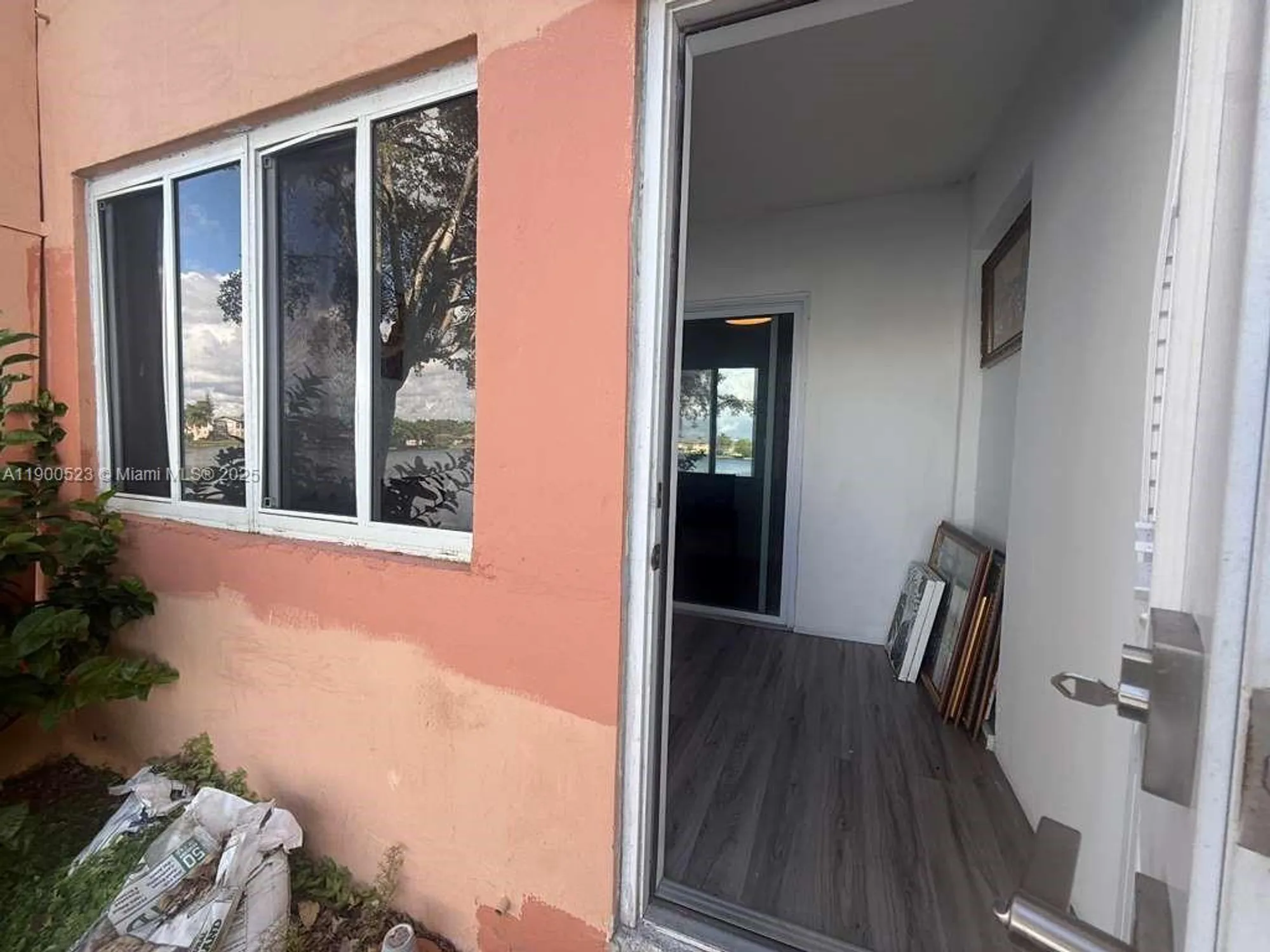 Property Slideshow image 16 of 18 | 18900 ne 3rd ct apt 509, Miami, FL, 33179