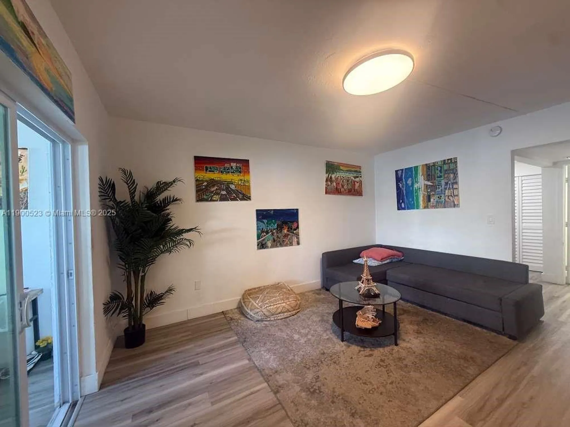 Property Slideshow image 12 of 18 | 18900 ne 3rd ct apt 509, Miami, FL, 33179