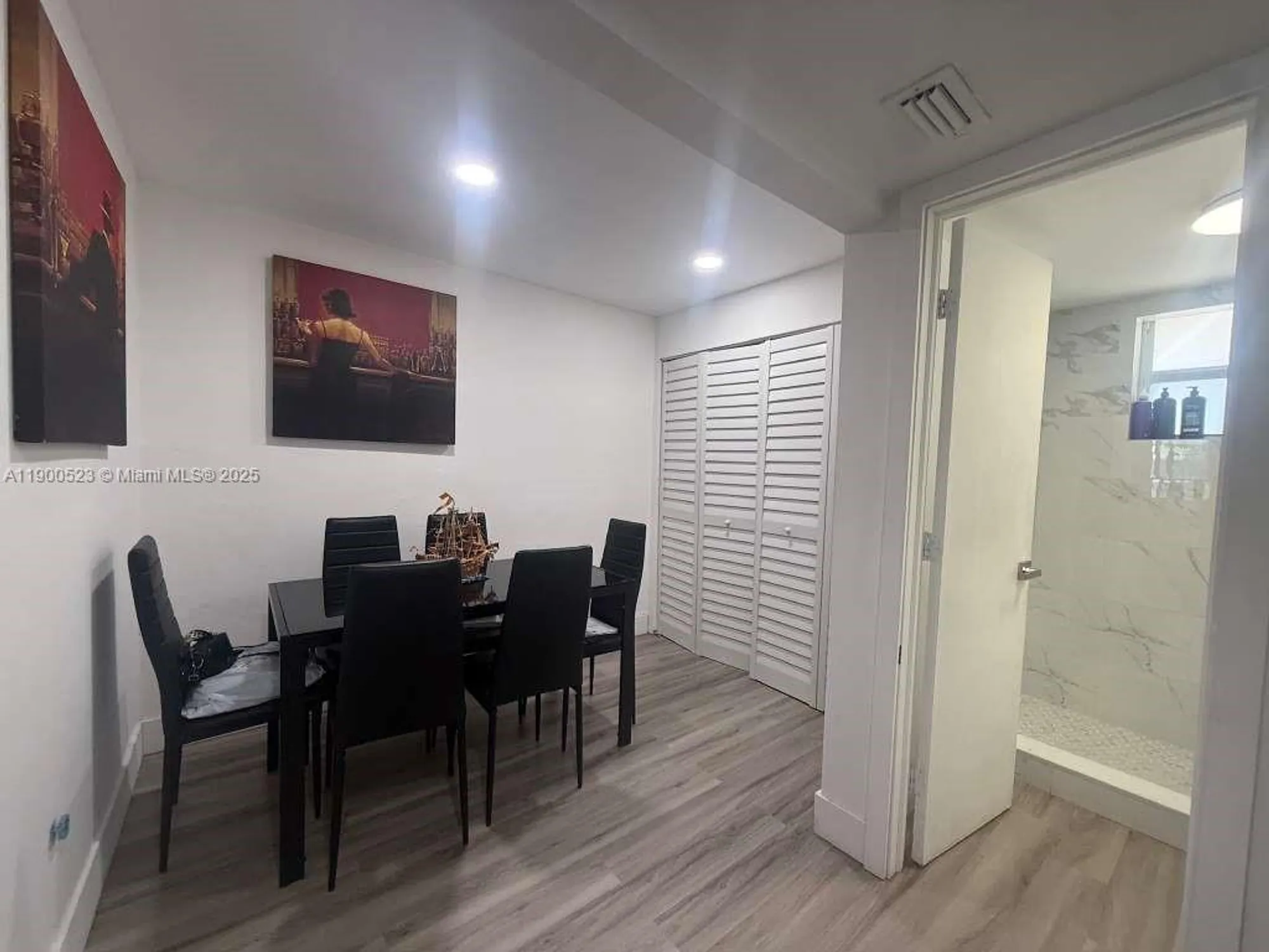 Property Slideshow image 3 of 18 | 18900 ne 3rd ct apt 509, Miami, FL, 33179