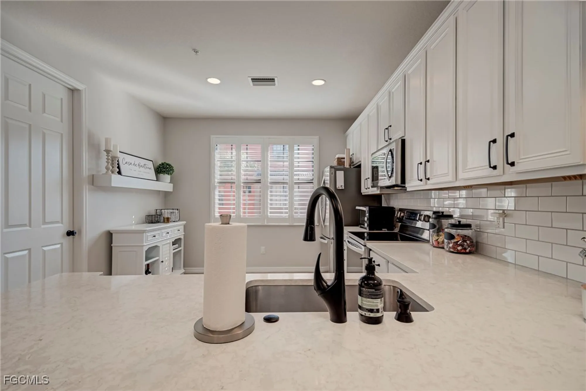 Property Slideshow image 8 of 39 | 11920 paseo grande blvd 4102, Fort Myers, FL, 33912