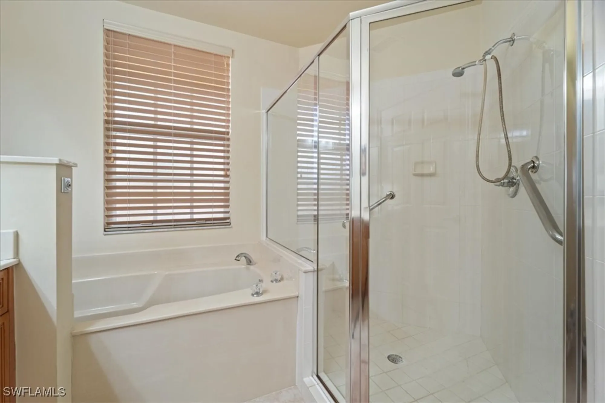 Property Slideshow image 17 of 44 | 20290 burnside pl 1101, Estero, FL, 33928