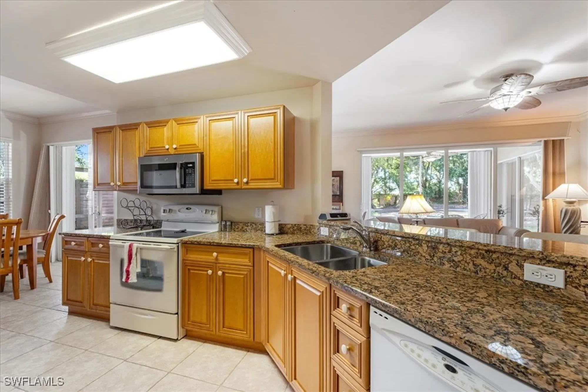 Property Slideshow image 9 of 44 | 20290 burnside pl 1101, Estero, FL, 33928