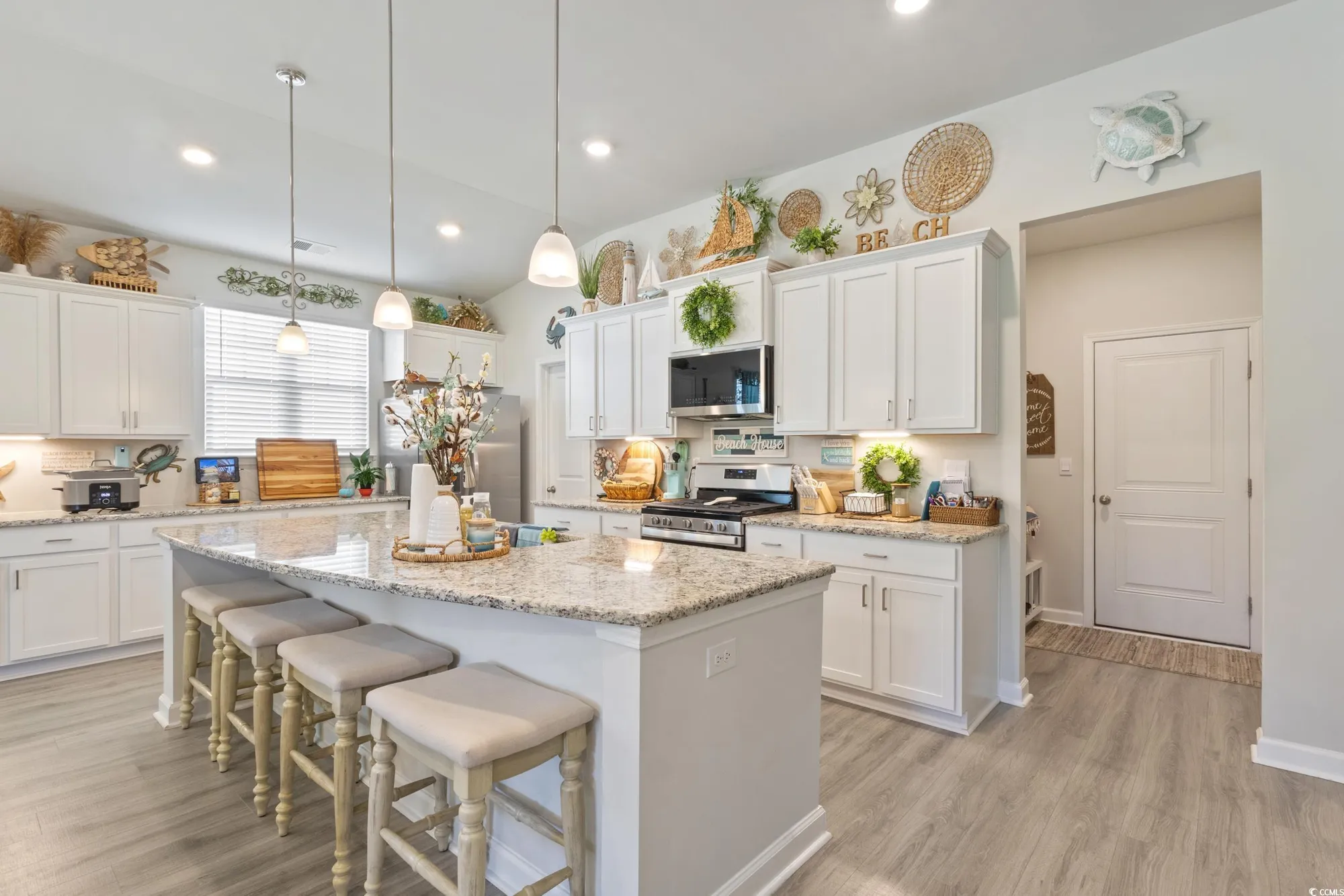 Property Slideshow image 16 of 39 | 6037 mcclain ct, Little River, SC, 29566