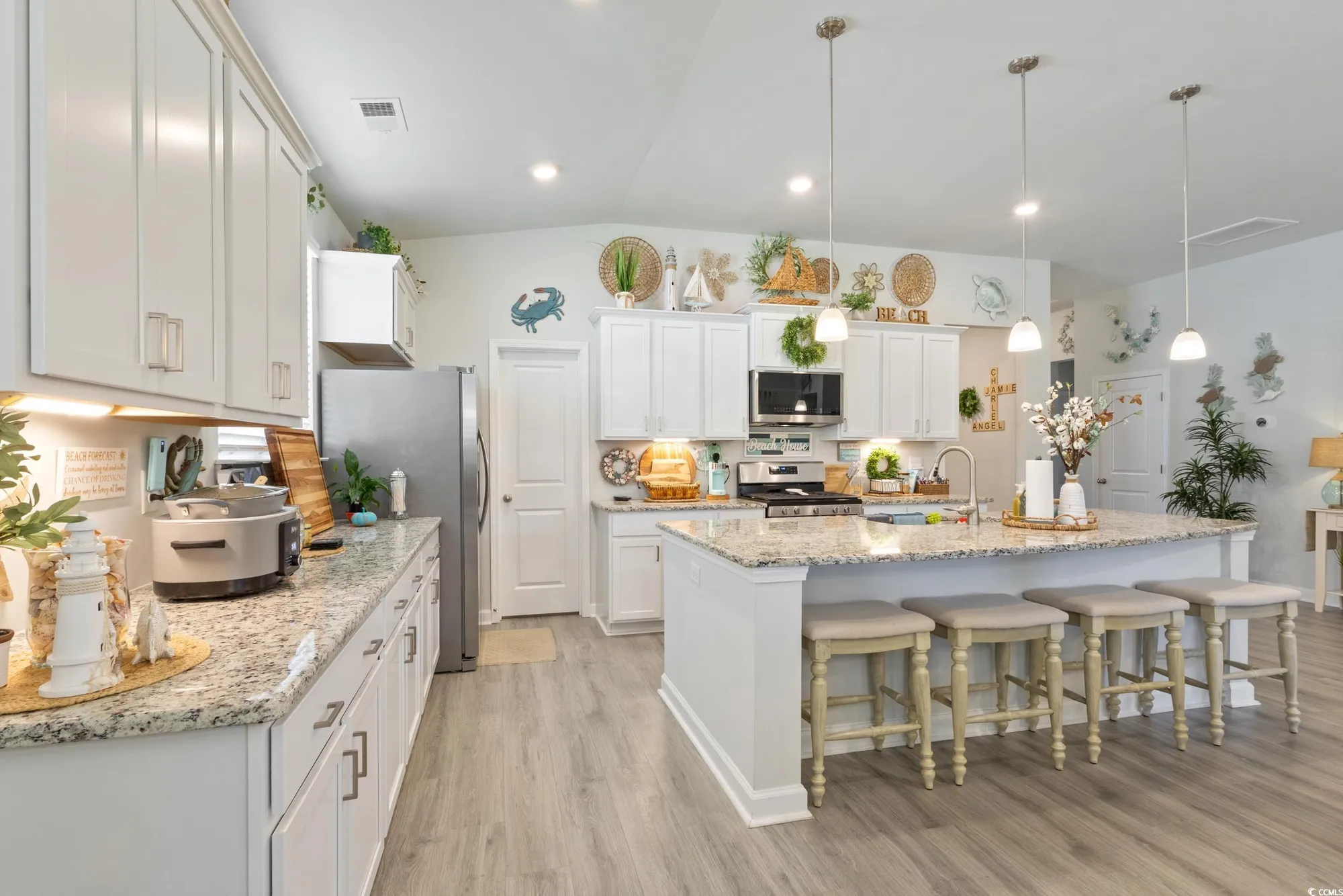 Property Slideshow image 18 of 39 | 6037 mcclain ct, Little River, SC, 29566