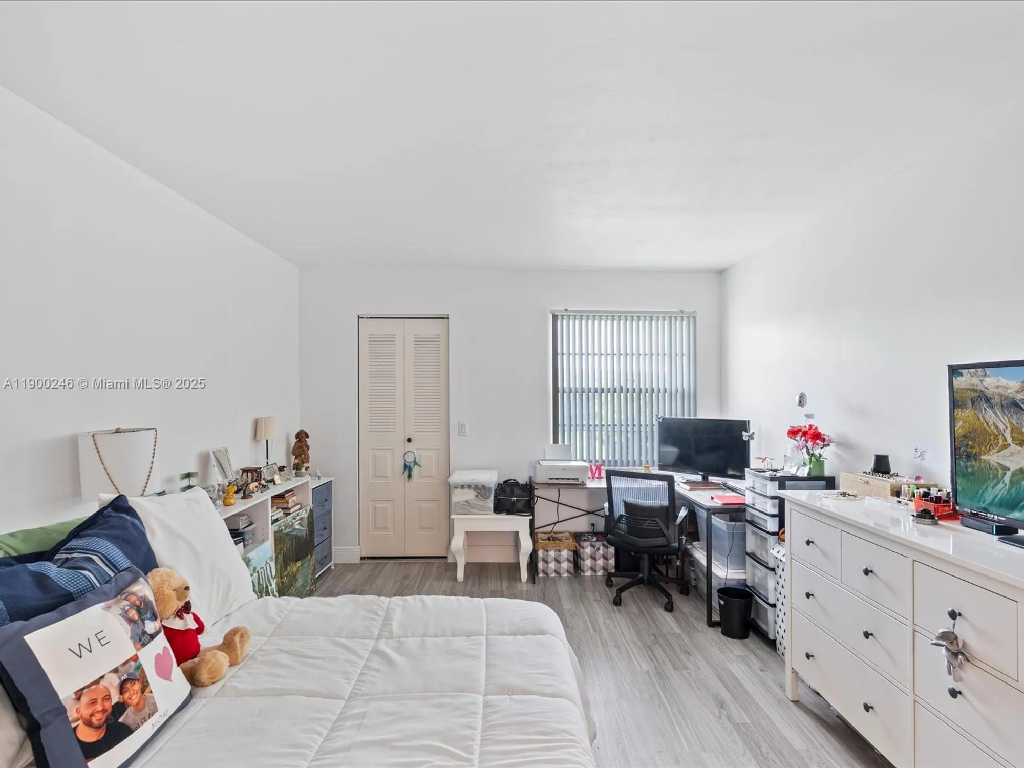 Property Slideshow image 13 of 20 | 13250 sw 7th ct 317l, Pembroke Pines, FL, 33027