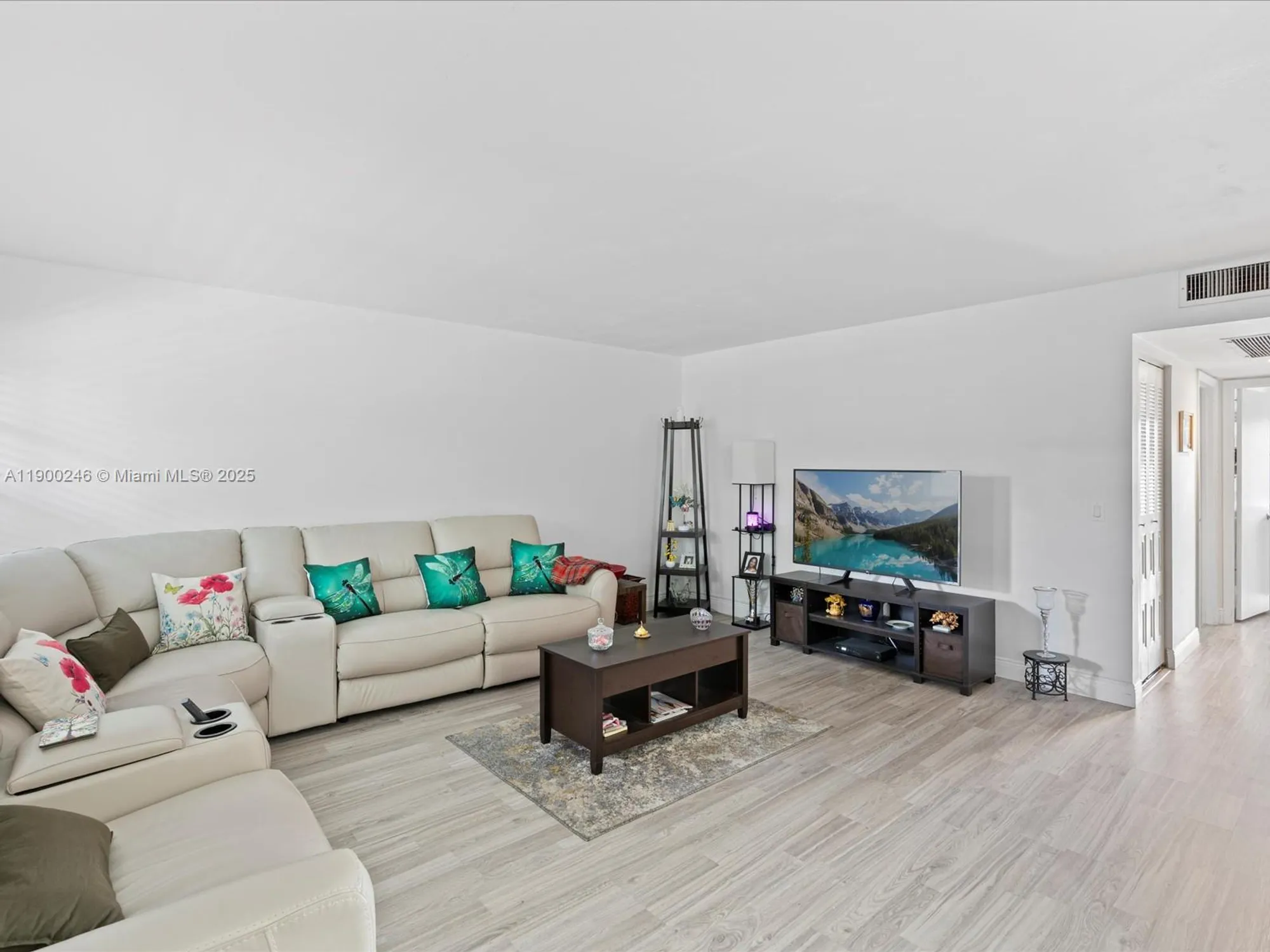 Property Slideshow image 3 of 20 | 13250 sw 7th ct 317l, Pembroke Pines, FL, 33027