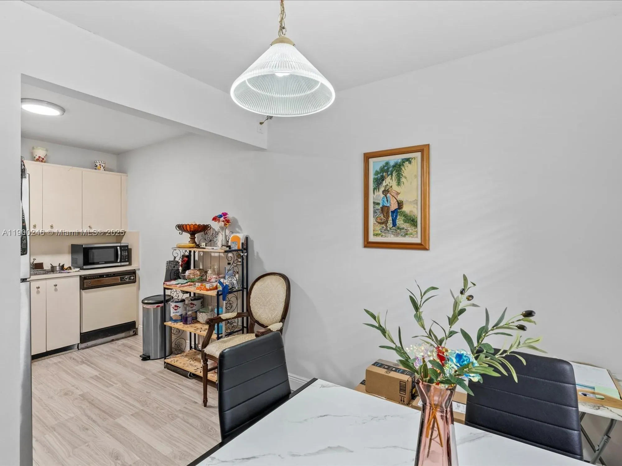 Property Slideshow image 8 of 20 | 13250 sw 7th ct 317l, Pembroke Pines, FL, 33027