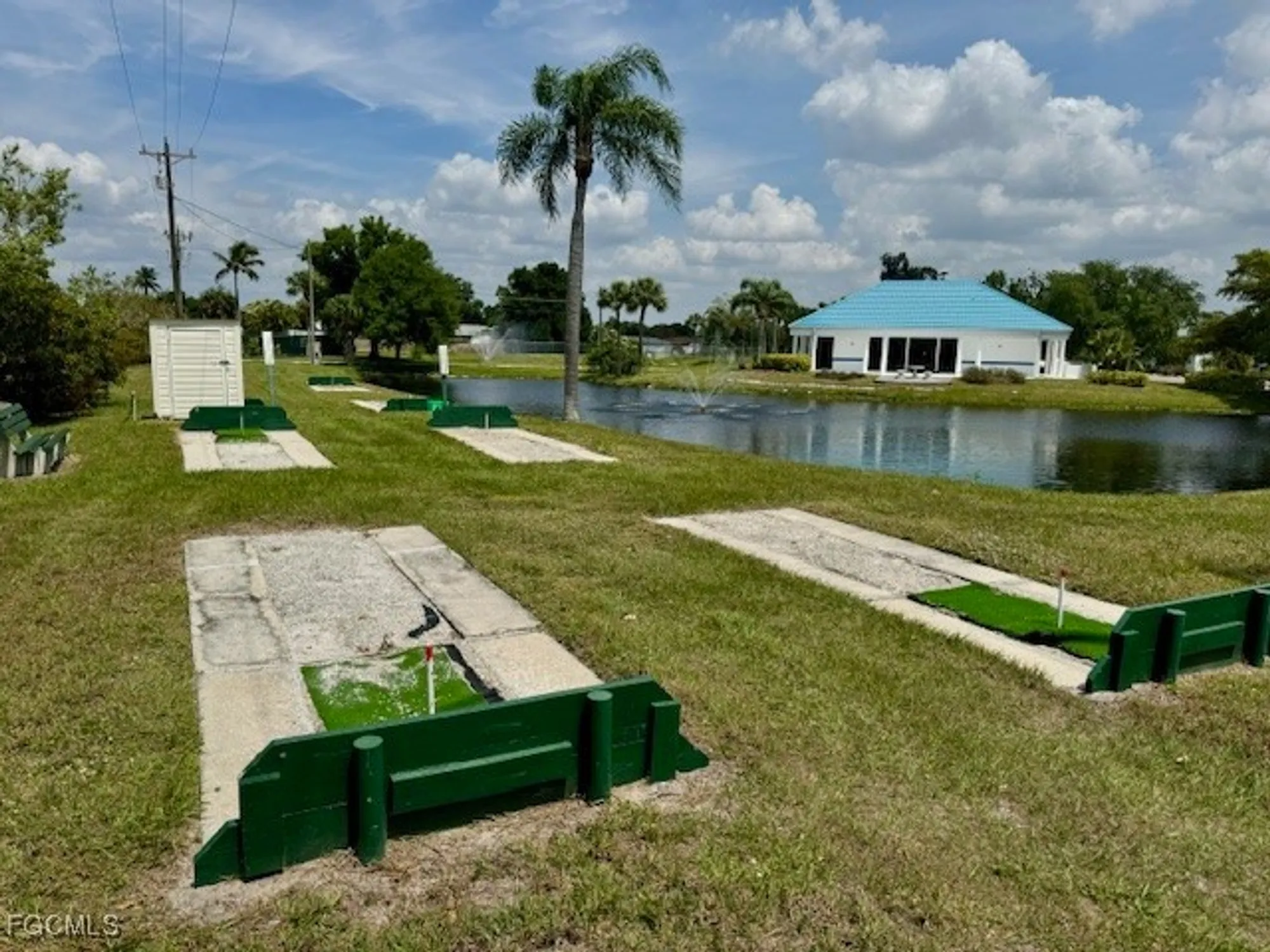 Property Slideshow image 25 of 31 | 5529 sir walter way, North Fort Myers, FL, 33917