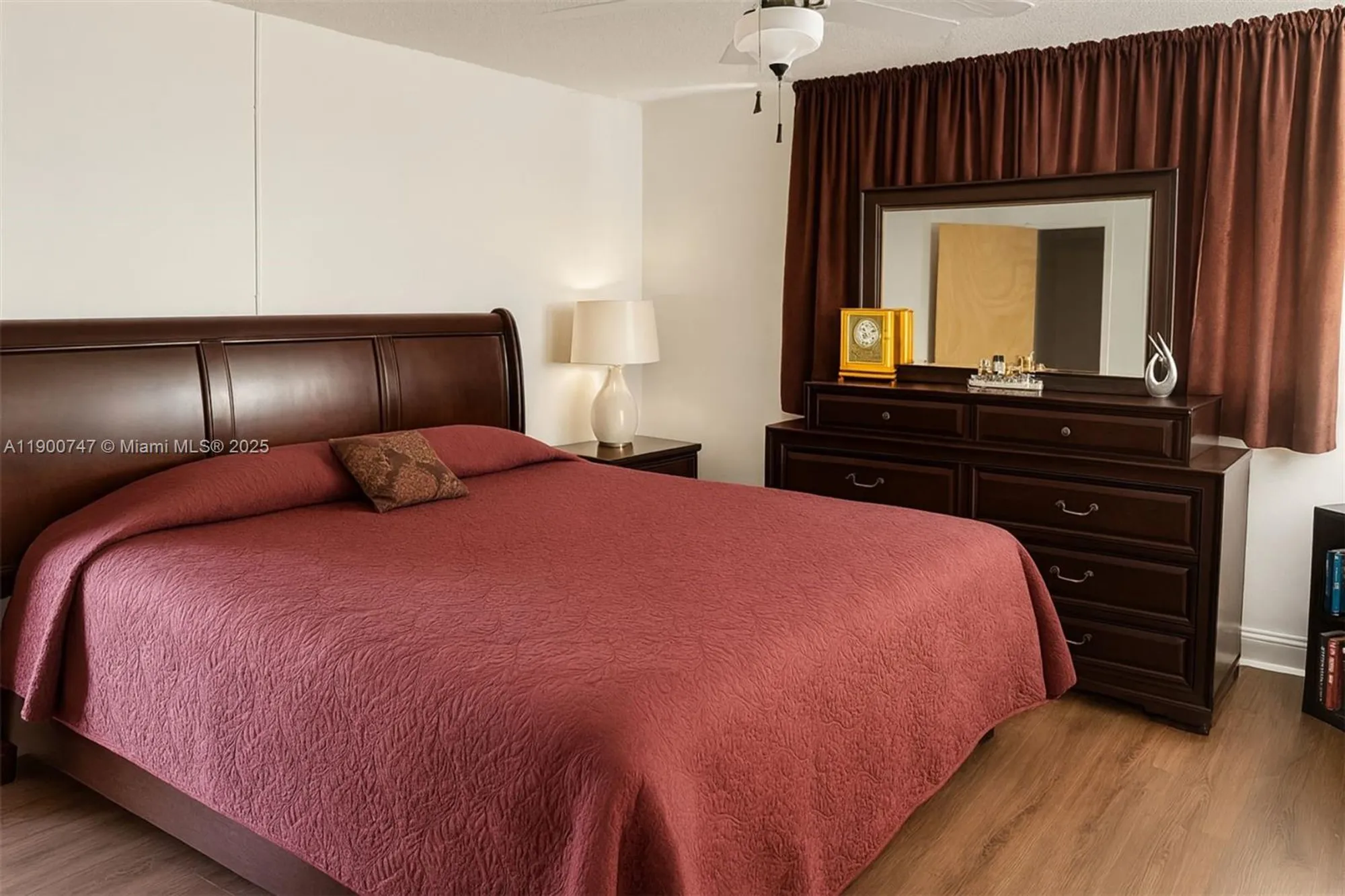 Property Slideshow image 7 of 10 | 6300 nw 62nd st 101, Tamarac, FL, 33319