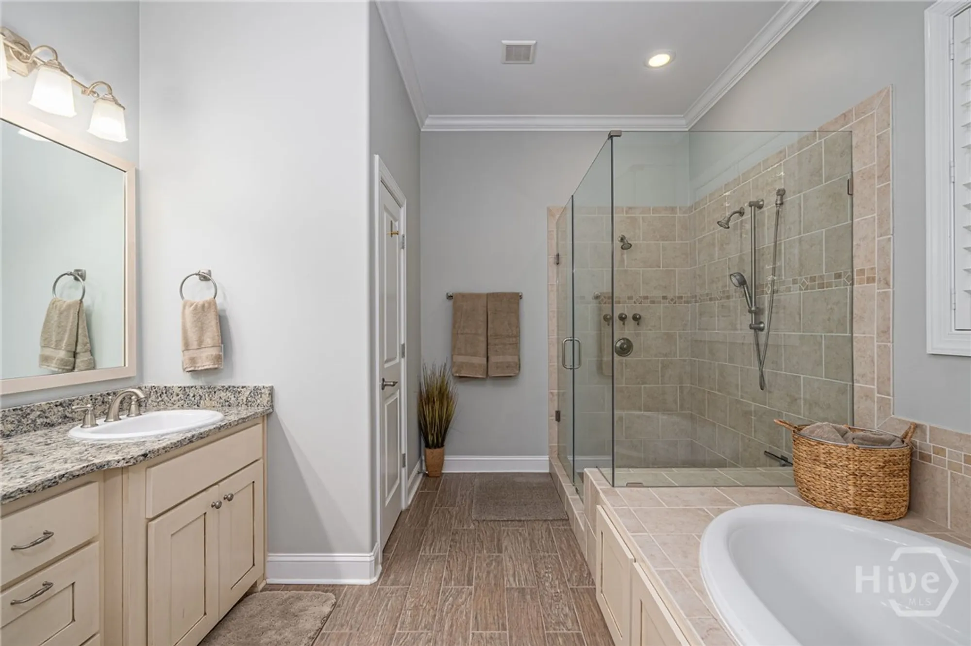 Property Slideshow image 22 of 37 | 5 skipjack ln, Savannah, GA, 31411