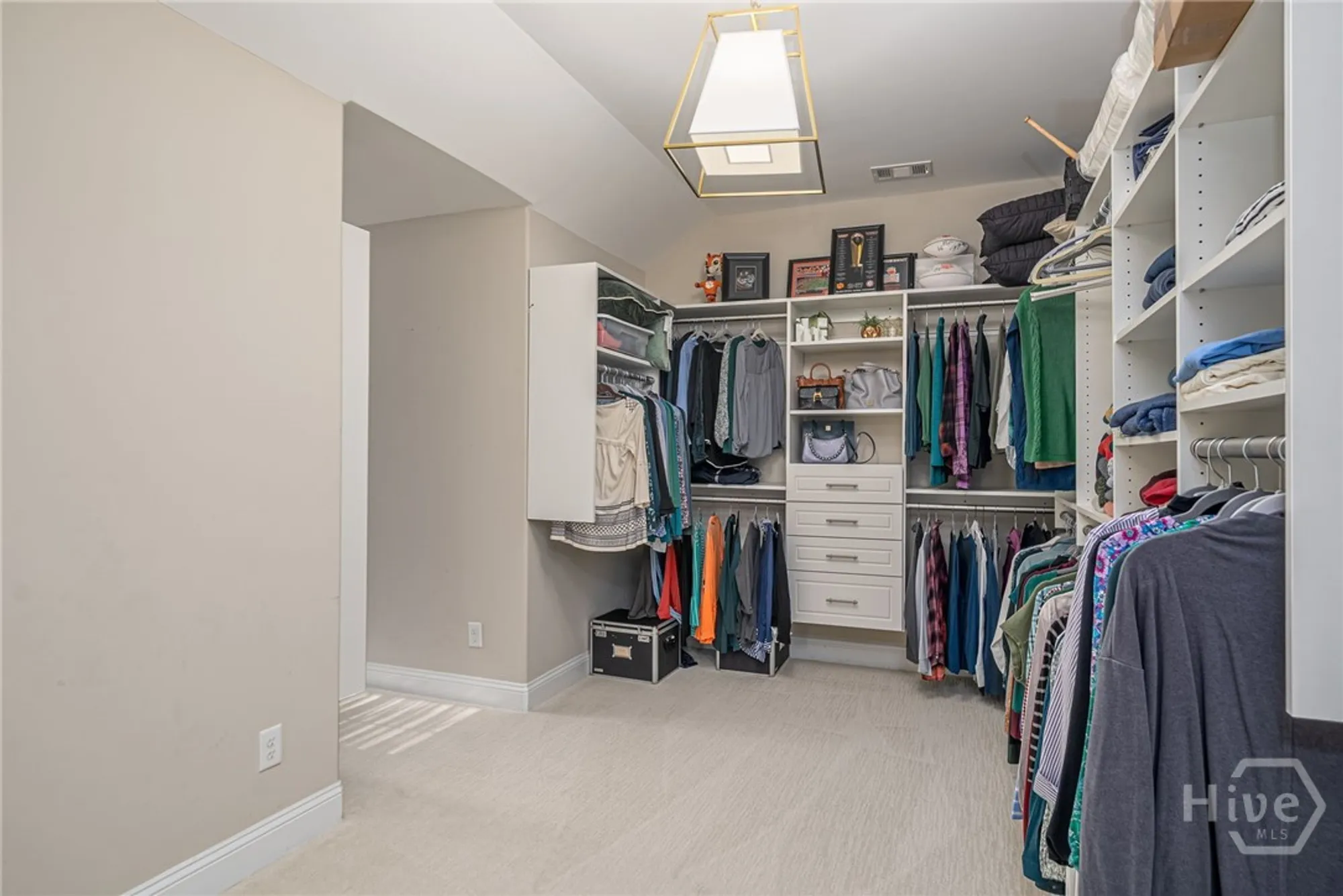 Property Slideshow image 33 of 37 | 5 skipjack ln, Savannah, GA, 31411