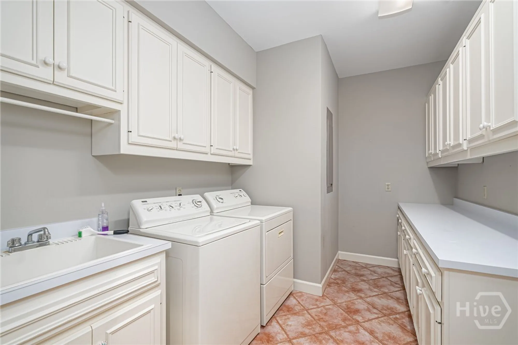 Property Slideshow image 20 of 39 | 1 bishopwood ct, Savannah, GA, 31411