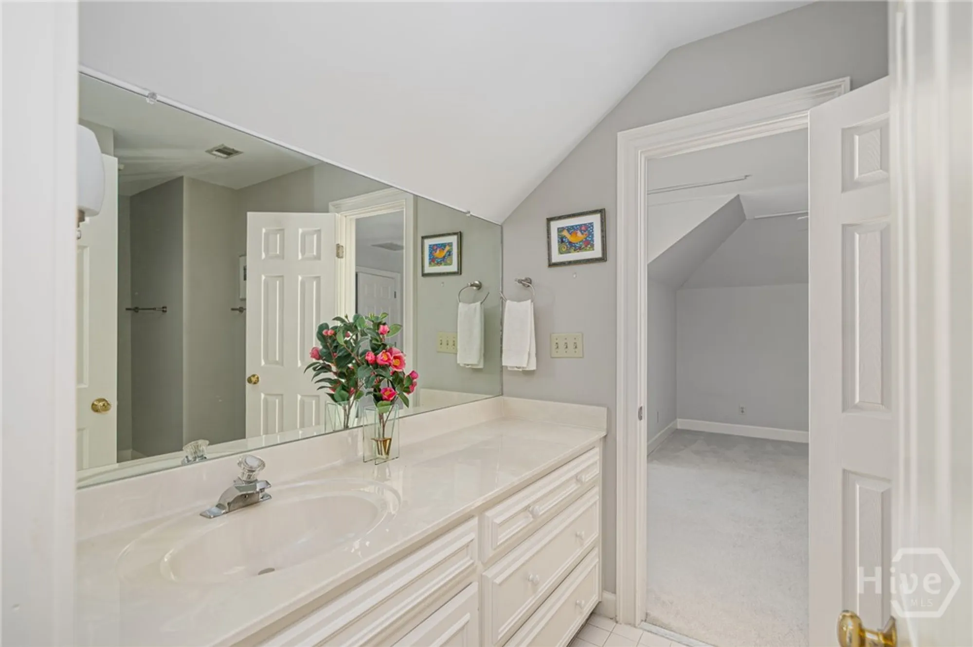 Property Slideshow image 23 of 39 | 1 bishopwood ct, Savannah, GA, 31411