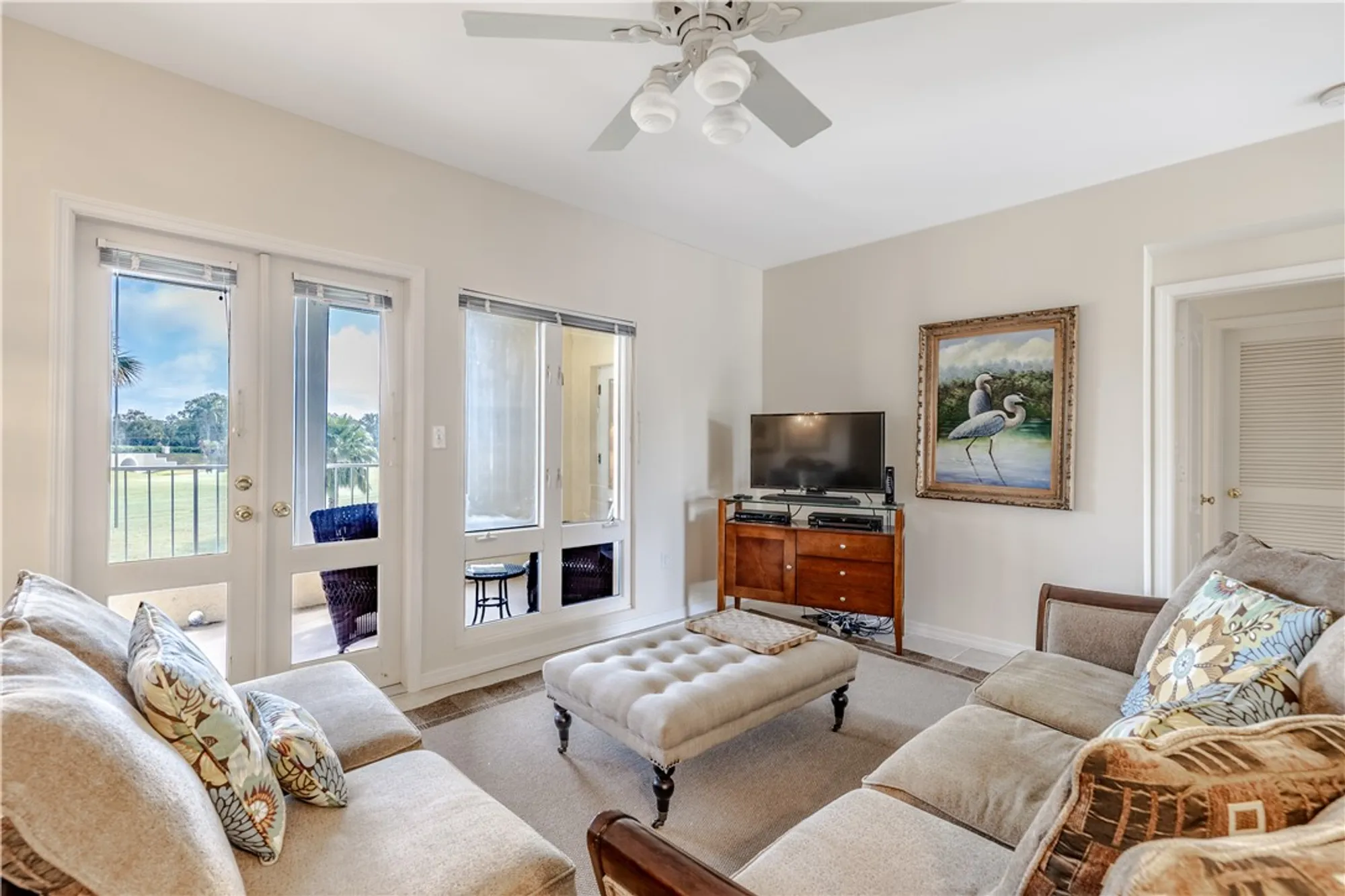 Property Slideshow image 5 of 31 | 5060 harmony cir 204, Vero Beach, FL, 32967