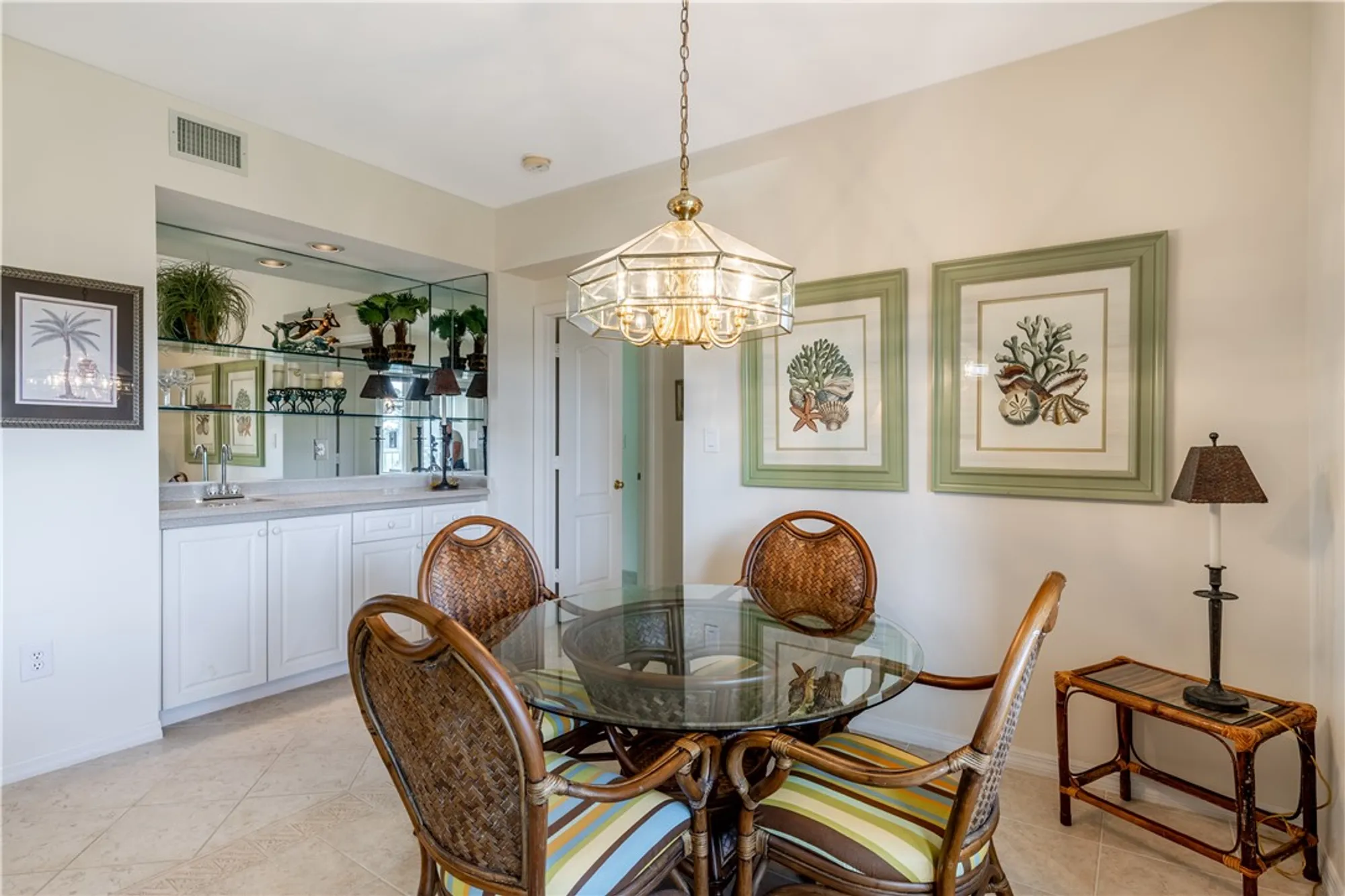 Property Slideshow image 7 of 31 | 5060 harmony cir 204, Vero Beach, FL, 32967