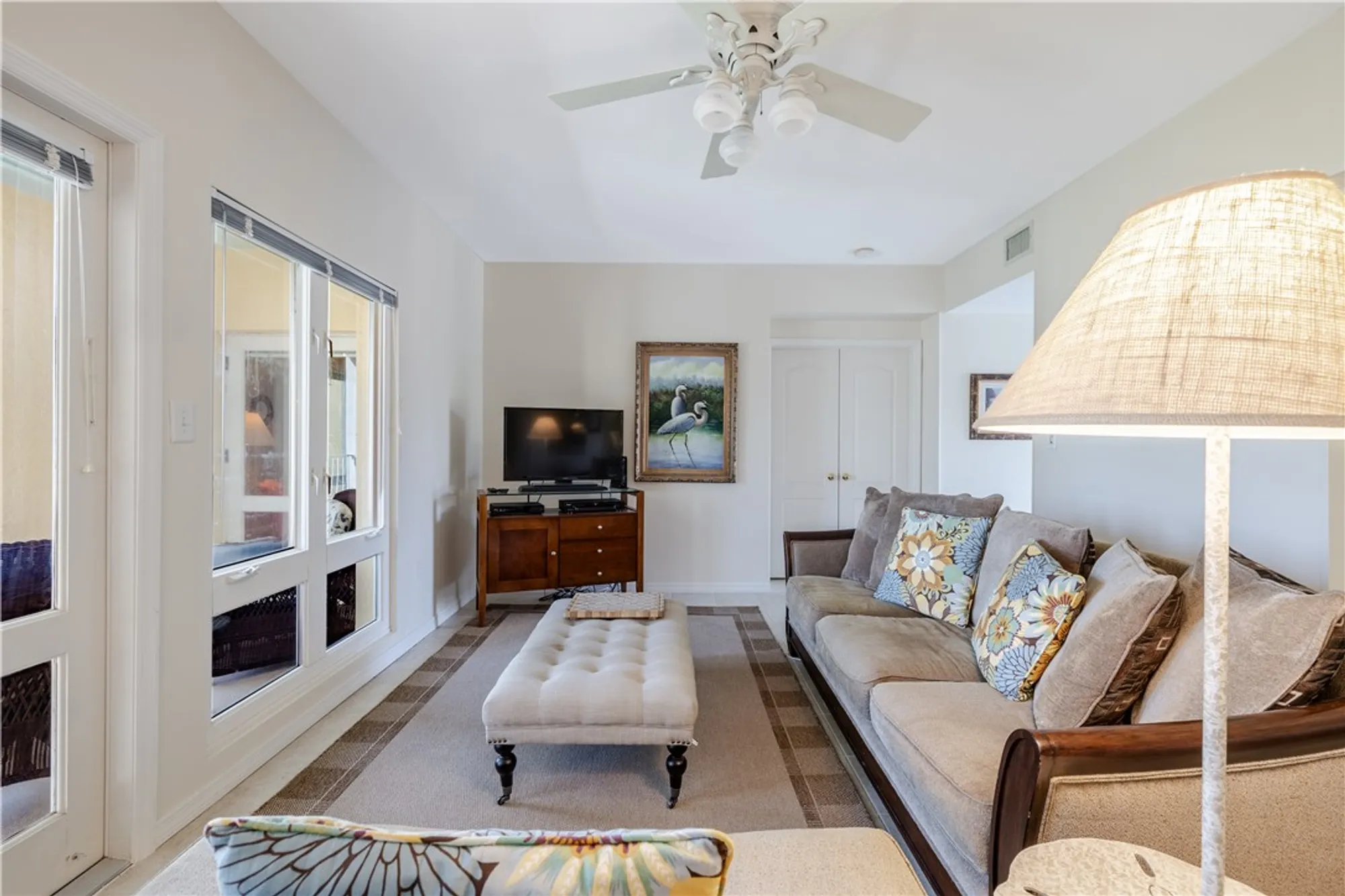 Property Slideshow image 9 of 31 | 5060 harmony cir 204, Vero Beach, FL, 32967