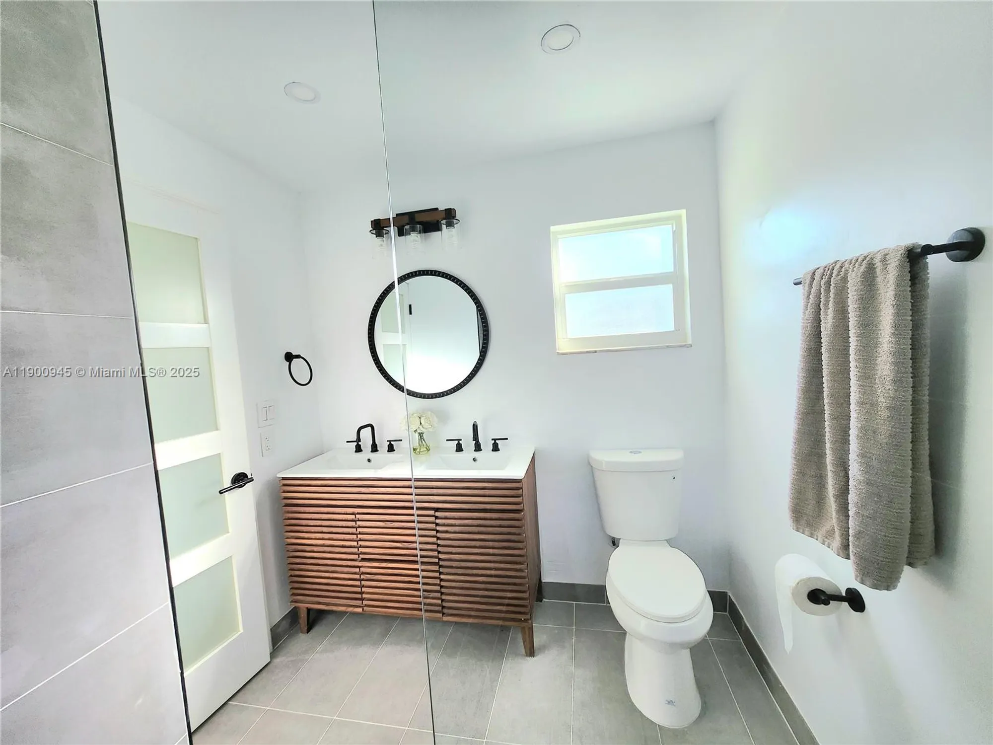 Property Slideshow image 25 of 39 | 1254 nw 82nd ave, Plantation, FL, 33322