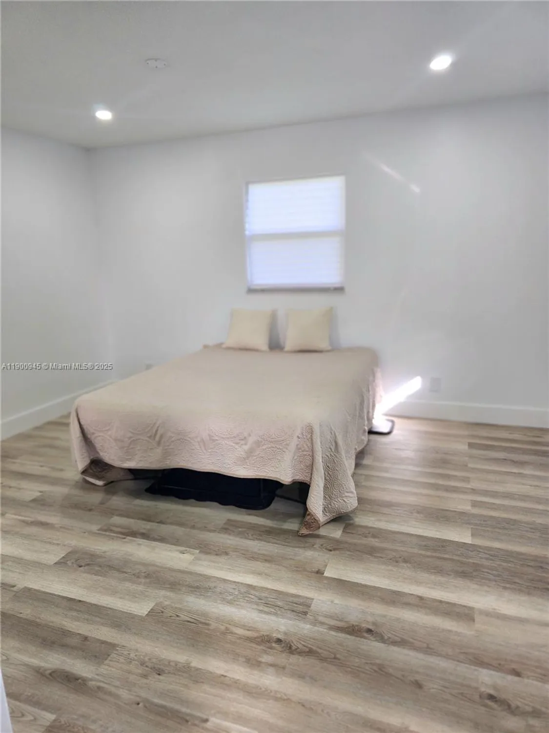 Property Slideshow image 22 of 39 | 1254 nw 82nd ave, Plantation, FL, 33322