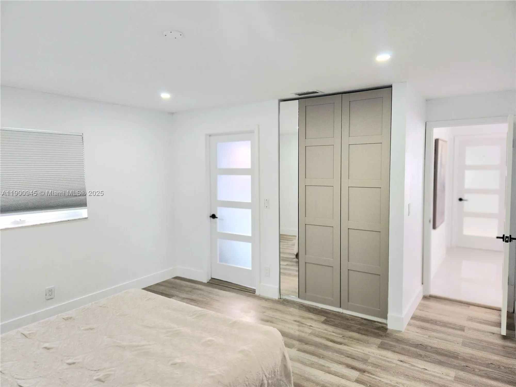 Property Slideshow image 23 of 39 | 1254 nw 82nd ave, Plantation, FL, 33322