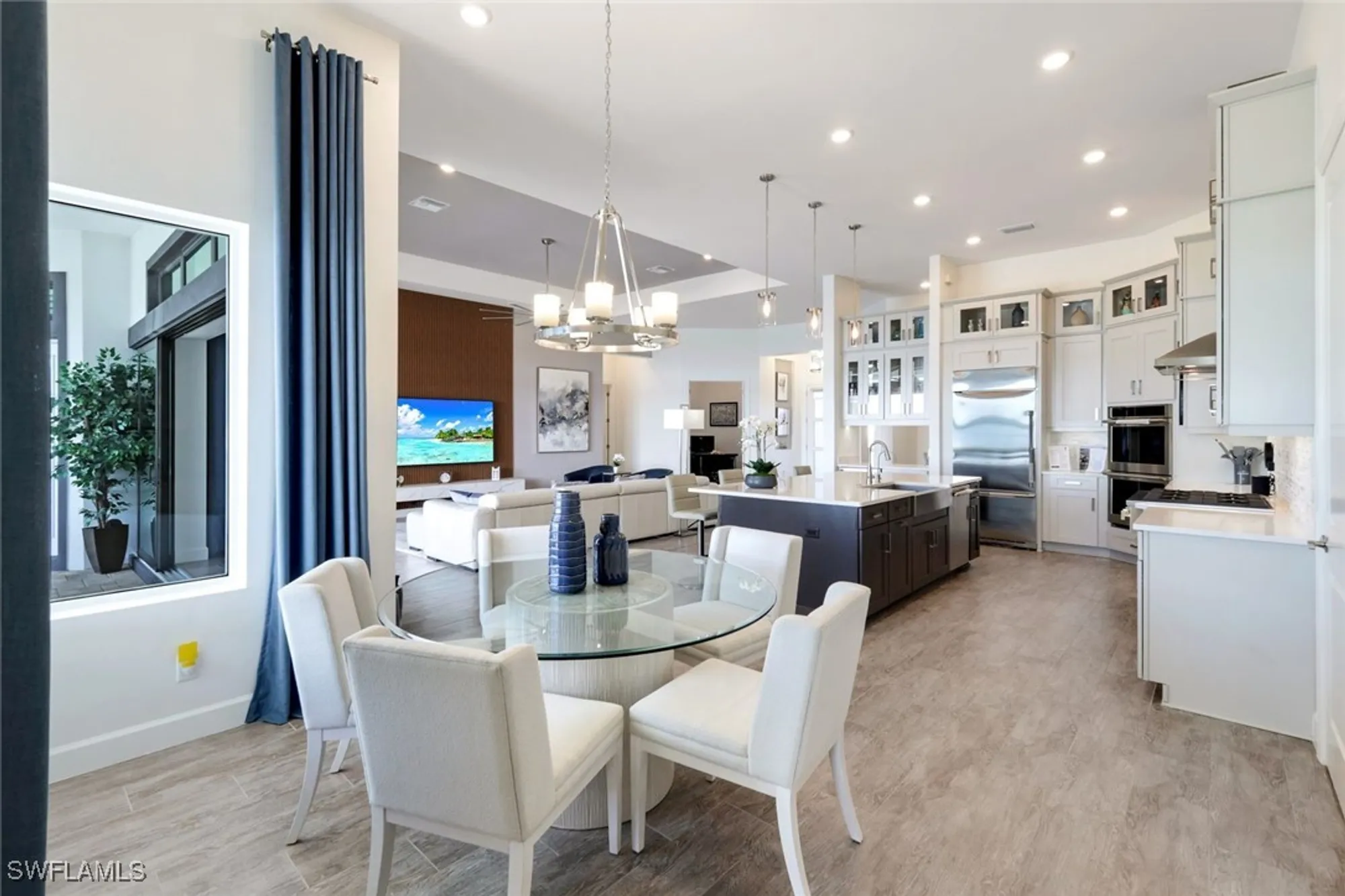 Property Slideshow image 10 of 50 | 11401 venetian lagoon dr, Fort Myers, FL, 33913