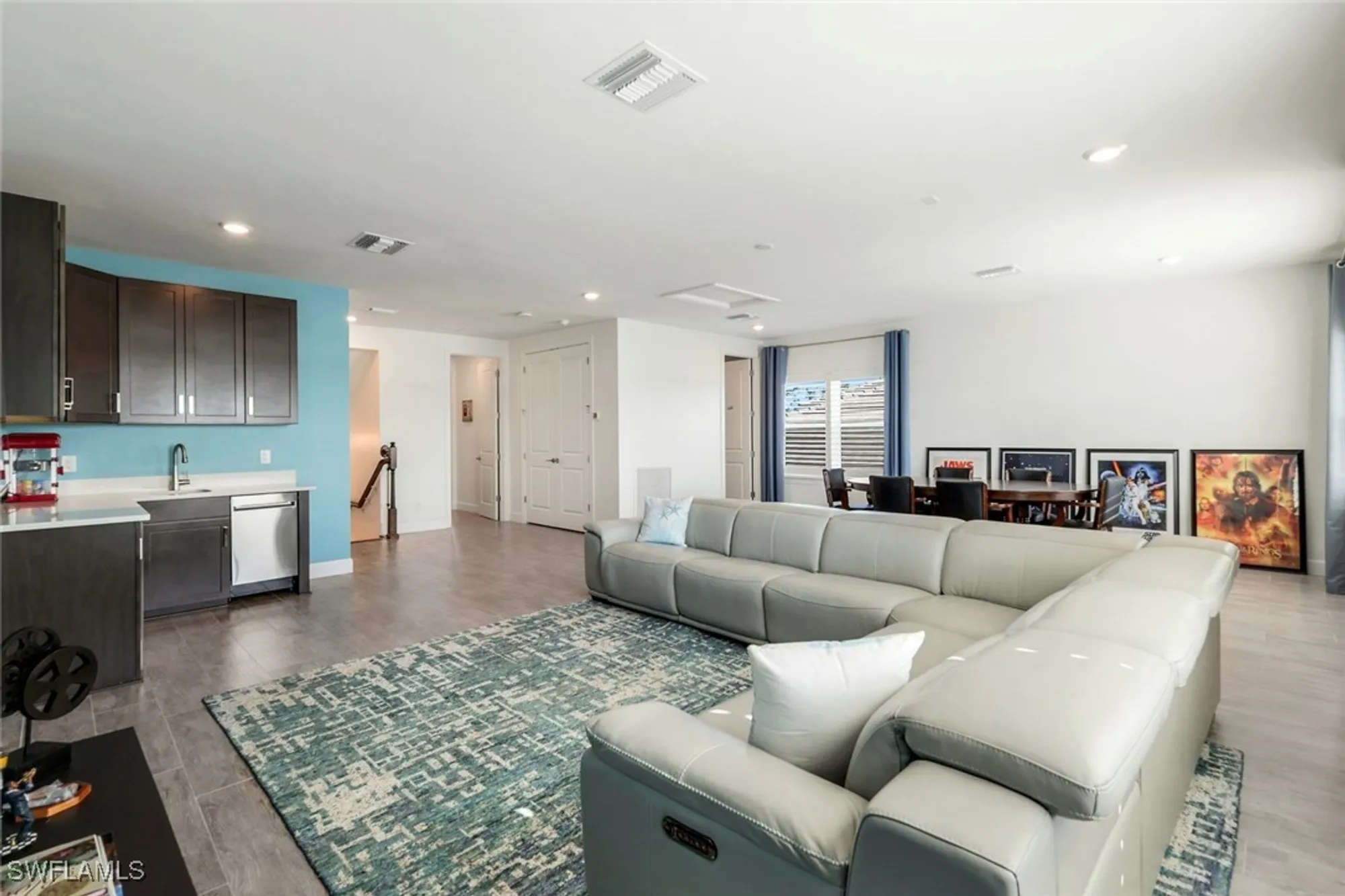Property Slideshow image 11 of 50 | 11401 venetian lagoon dr, Fort Myers, FL, 33913