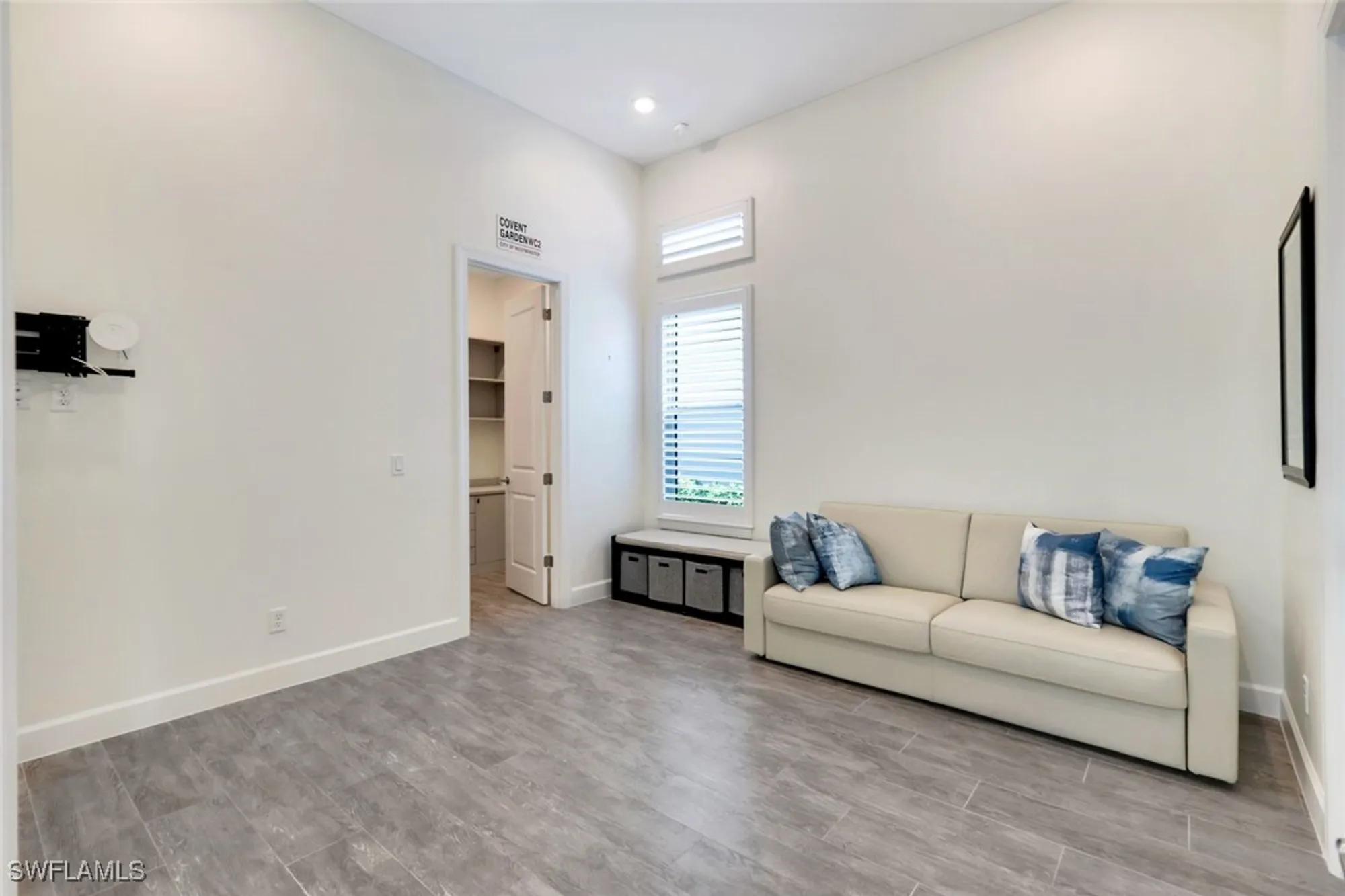 Property Slideshow image 24 of 50 | 11401 venetian lagoon dr, Fort Myers, FL, 33913