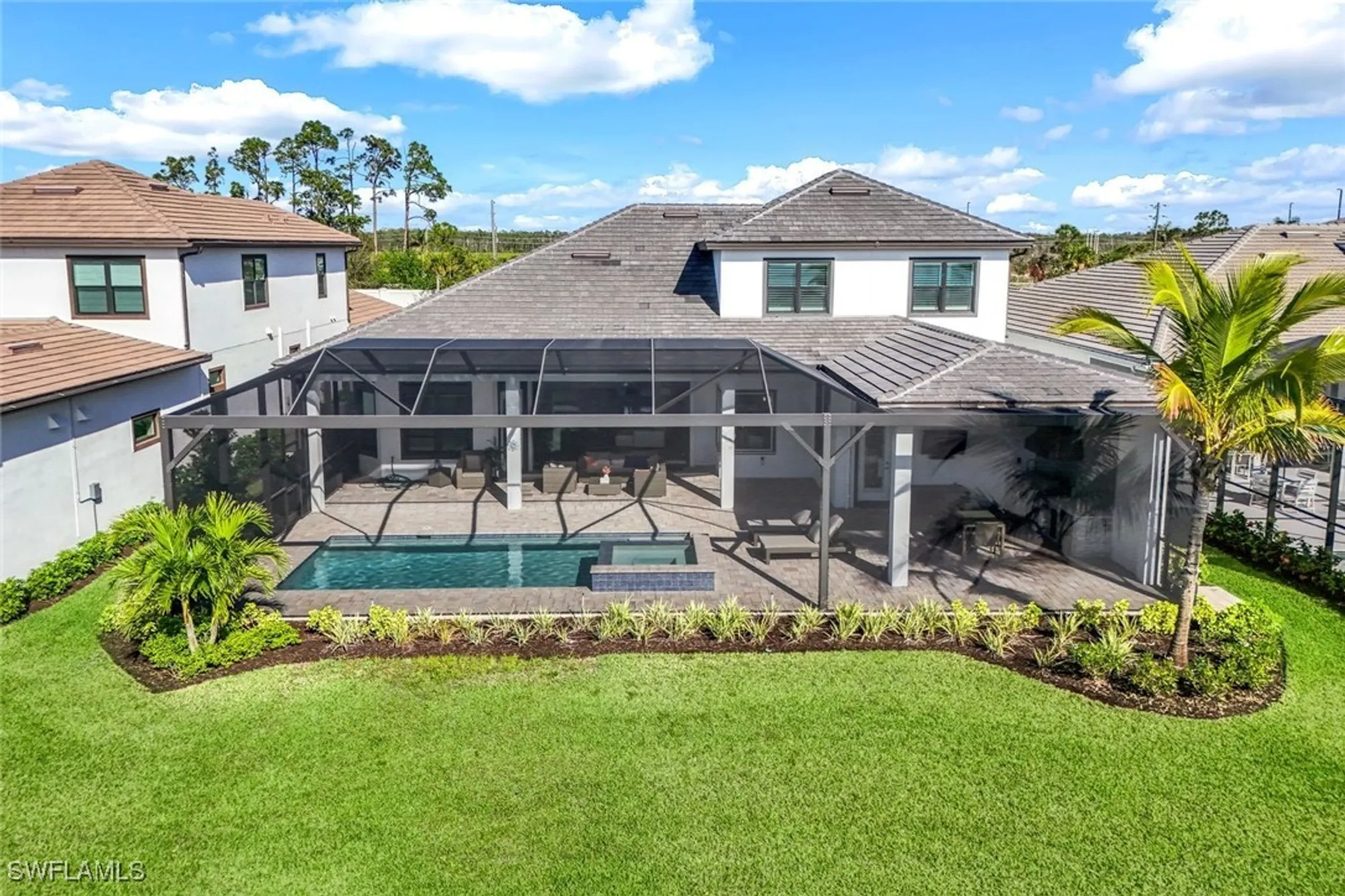 Property Slideshow image 36 of 50 | 11401 venetian lagoon dr, Fort Myers, FL, 33913