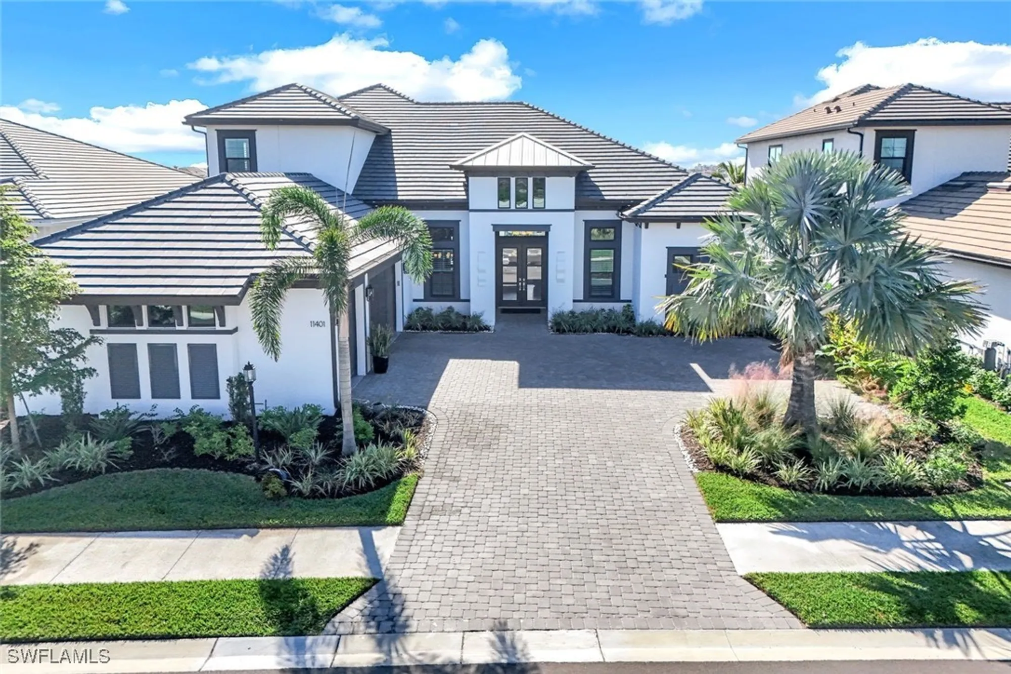 Property Slideshow image 38 of 50 | 11401 venetian lagoon dr, Fort Myers, FL, 33913