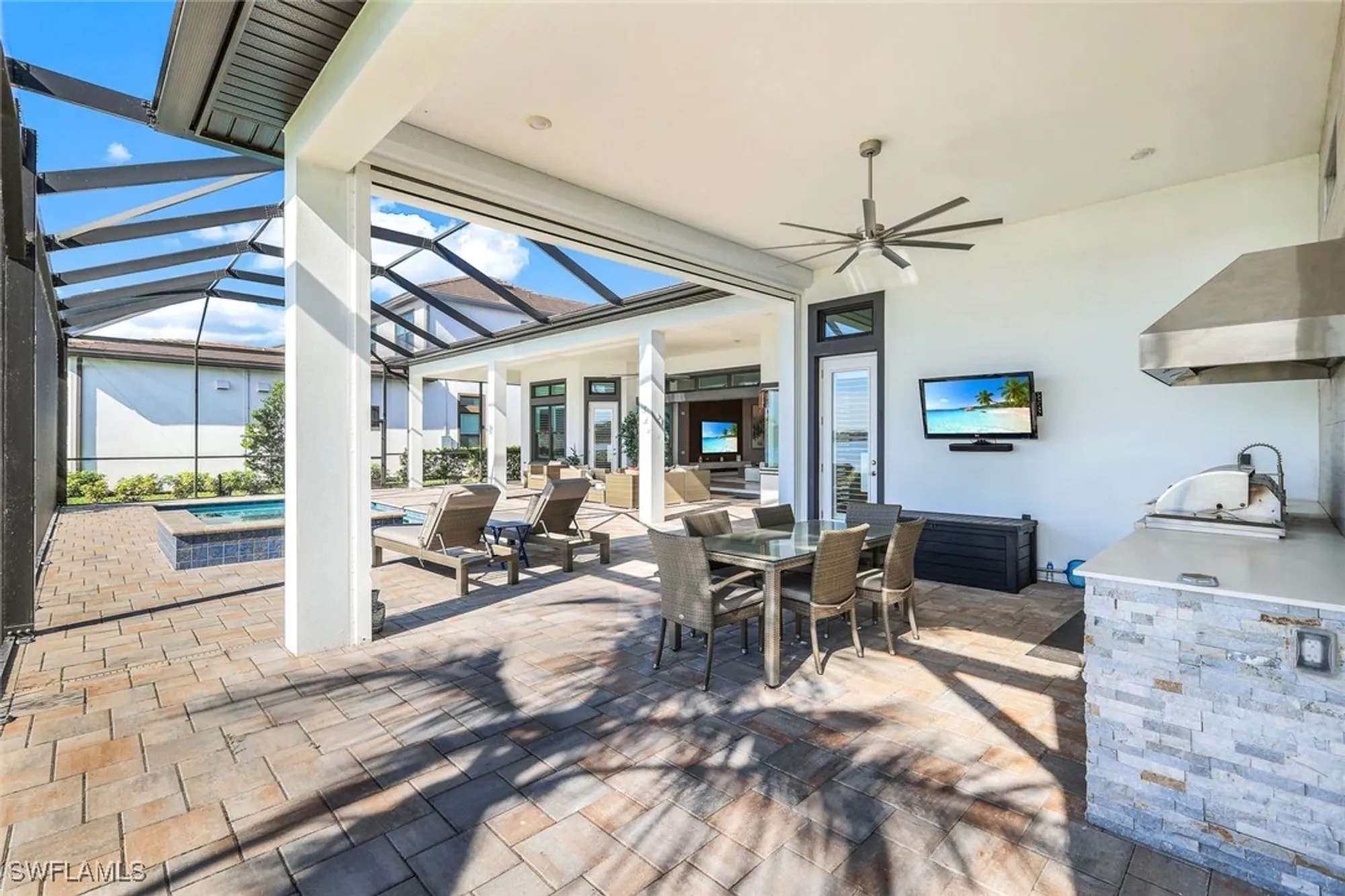 Property Slideshow image 30 of 50 | 11401 venetian lagoon dr, Fort Myers, FL, 33913