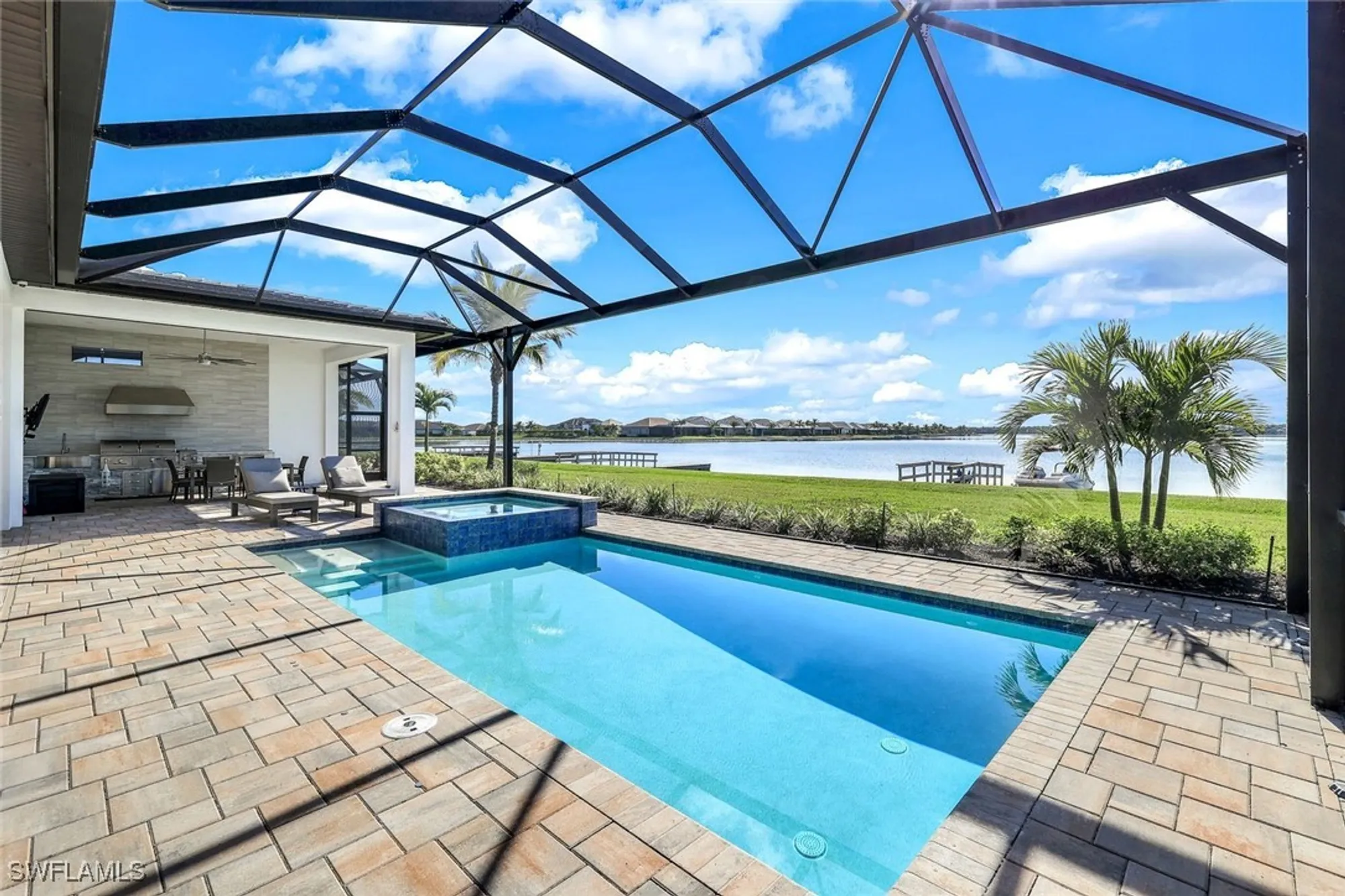 Property Slideshow image 32 of 50 | 11401 venetian lagoon dr, Fort Myers, FL, 33913