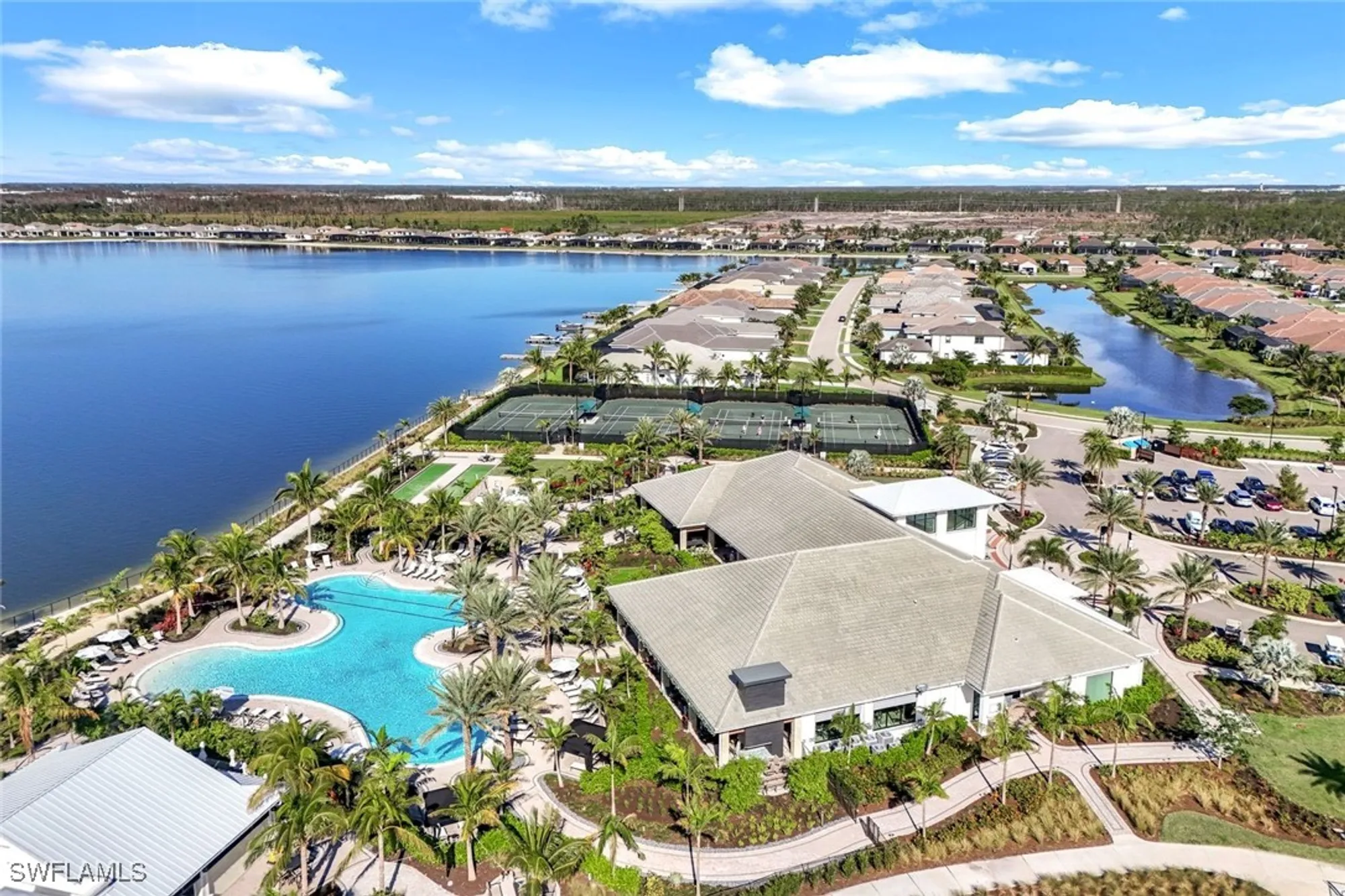 Property Slideshow image 42 of 50 | 11401 venetian lagoon dr, Fort Myers, FL, 33913