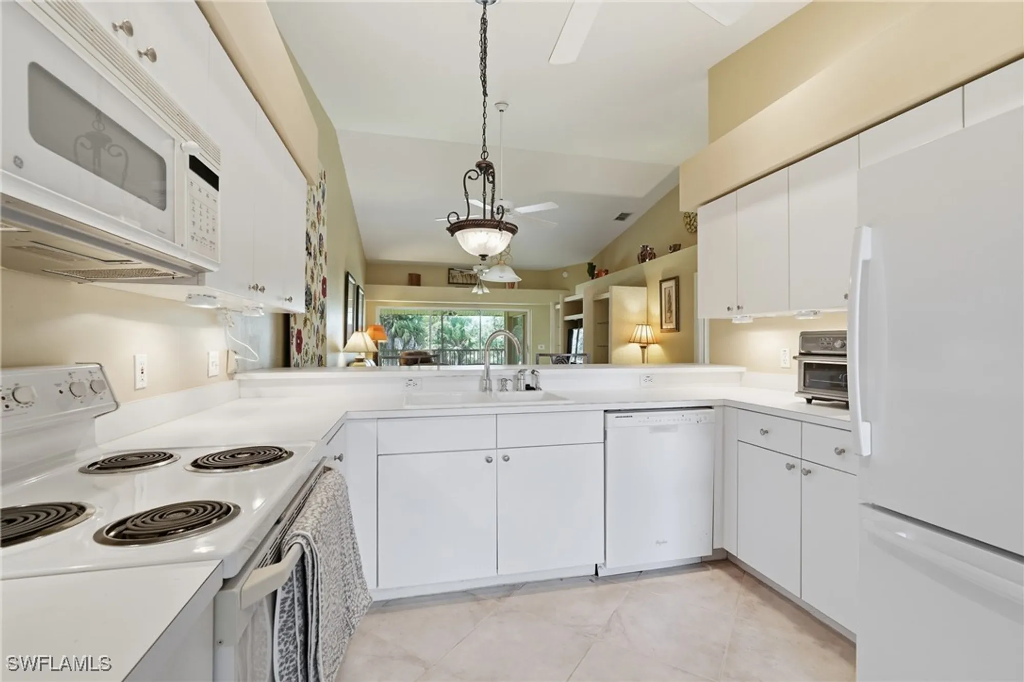 Property Slideshow image 16 of 20 | 8055 tiger cv 608, Naples, FL, 34113