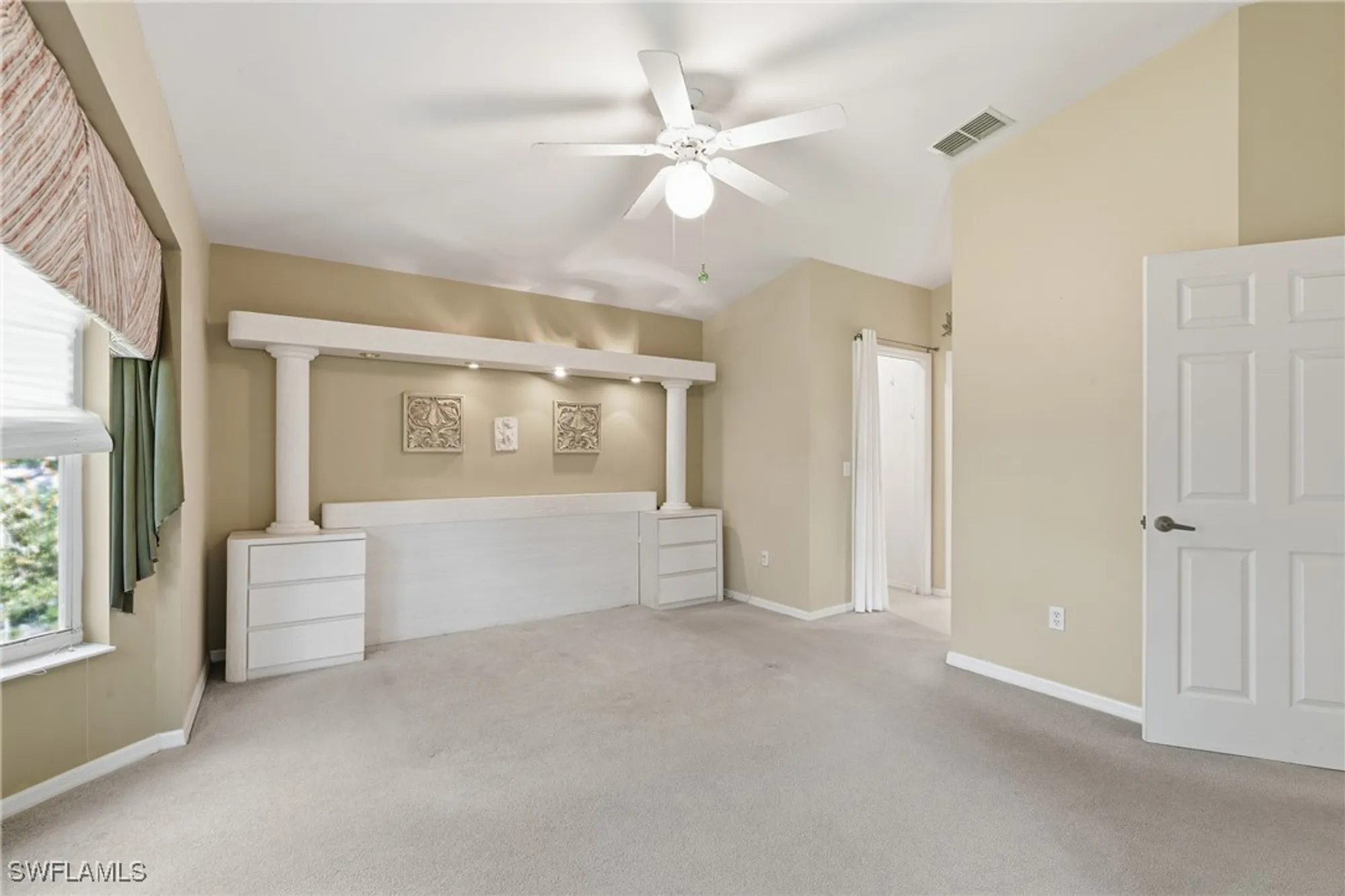 Property Slideshow image 4 of 20 | 8055 tiger cv 608, Naples, FL, 34113