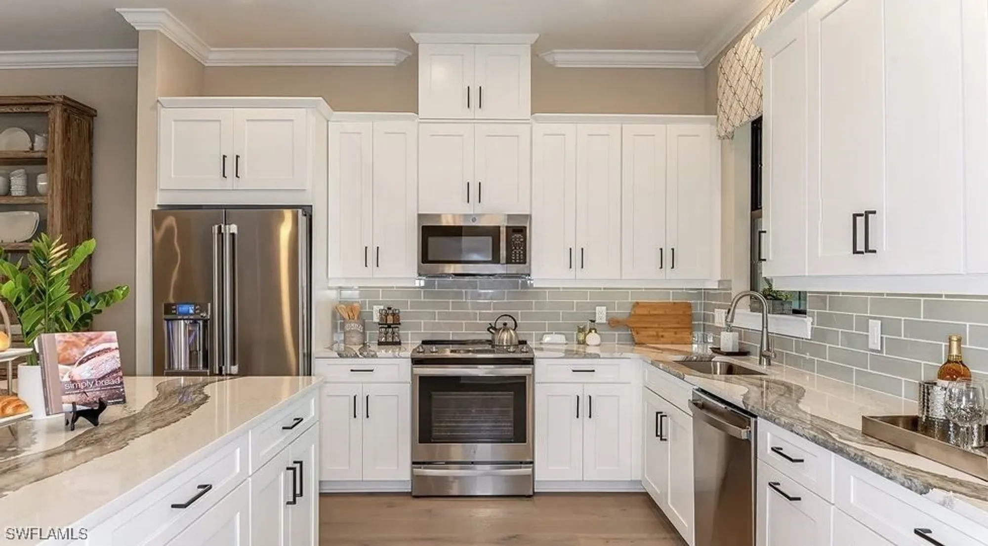 Property Slideshow image 12 of 27 | 15319 lucerna st unit 202, Naples, FL, 34114