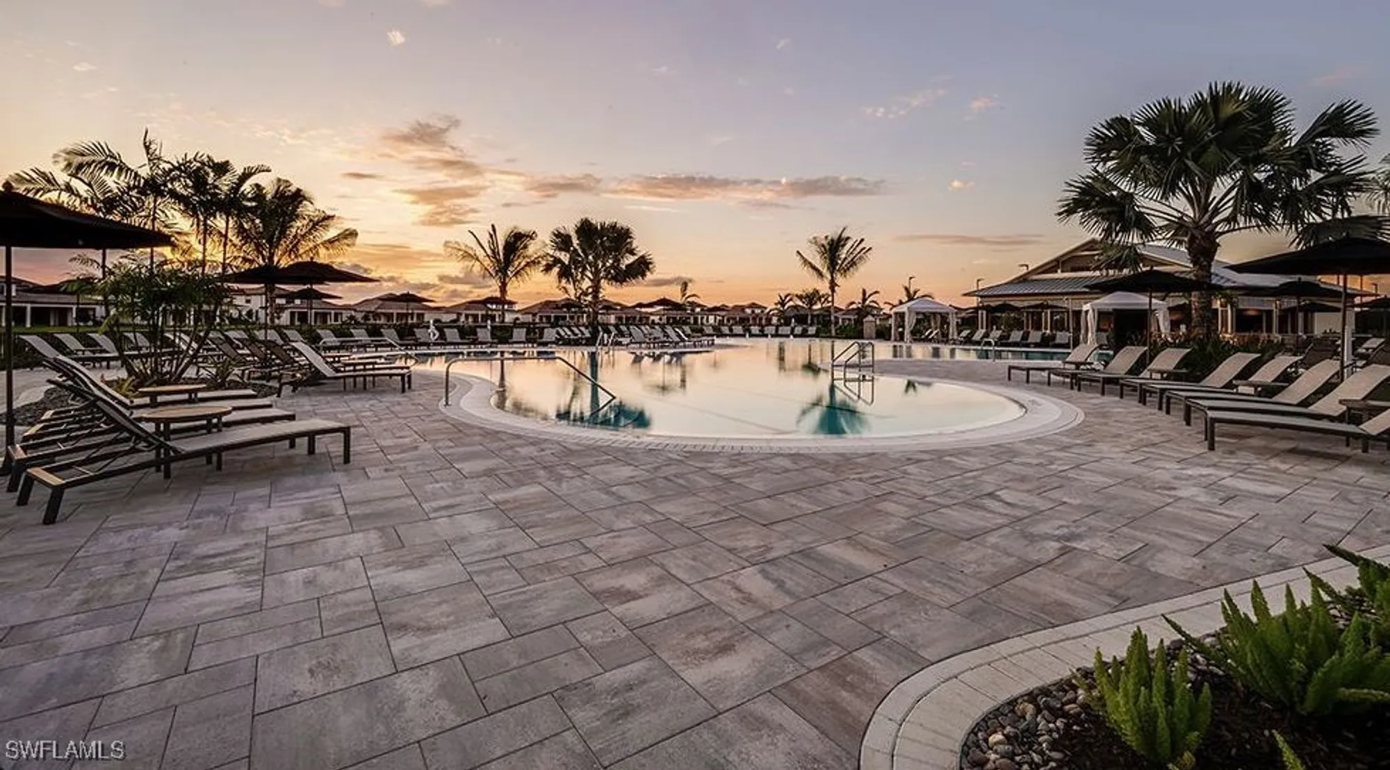 Property Slideshow image 21 of 27 | 15319 lucerna st unit 202, Naples, FL, 34114