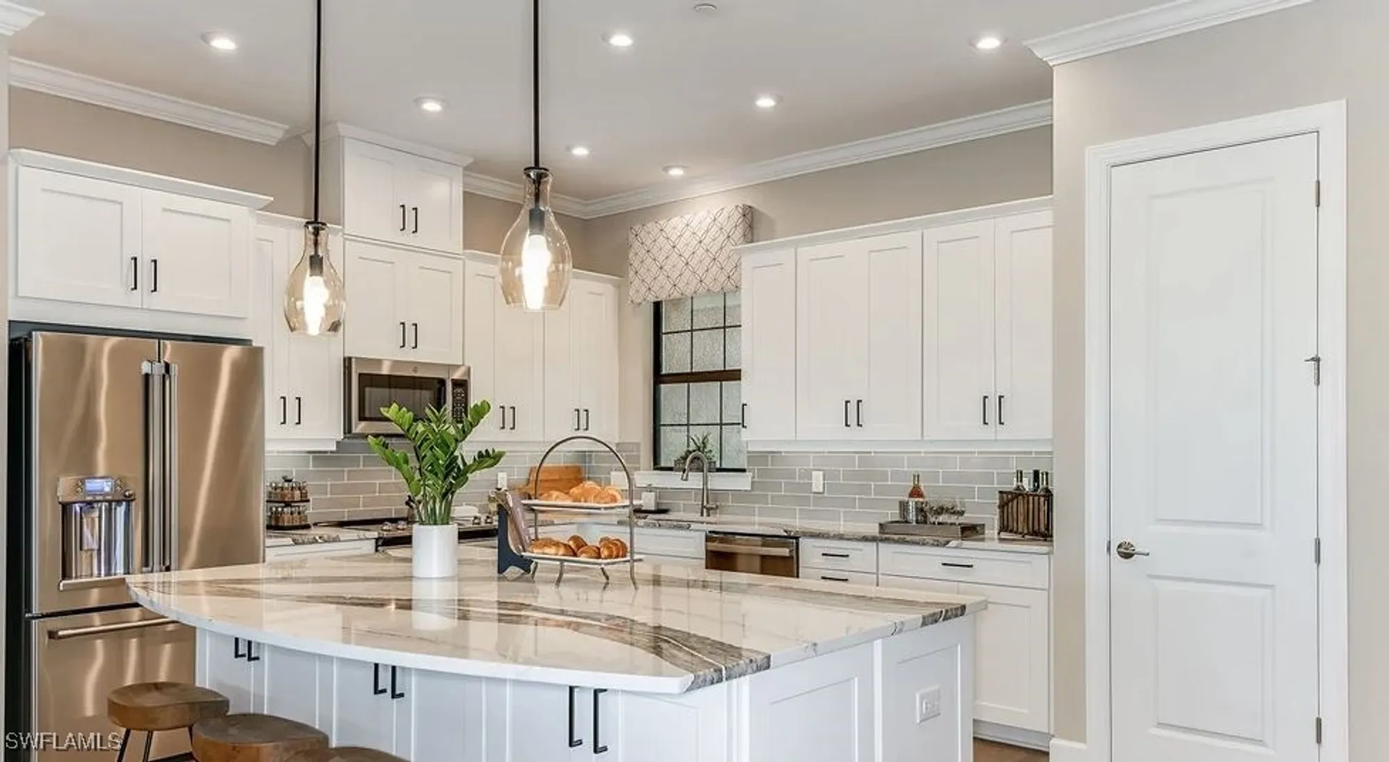 Property Slideshow image 9 of 27 | 15319 lucerna st unit 202, Naples, FL, 34114