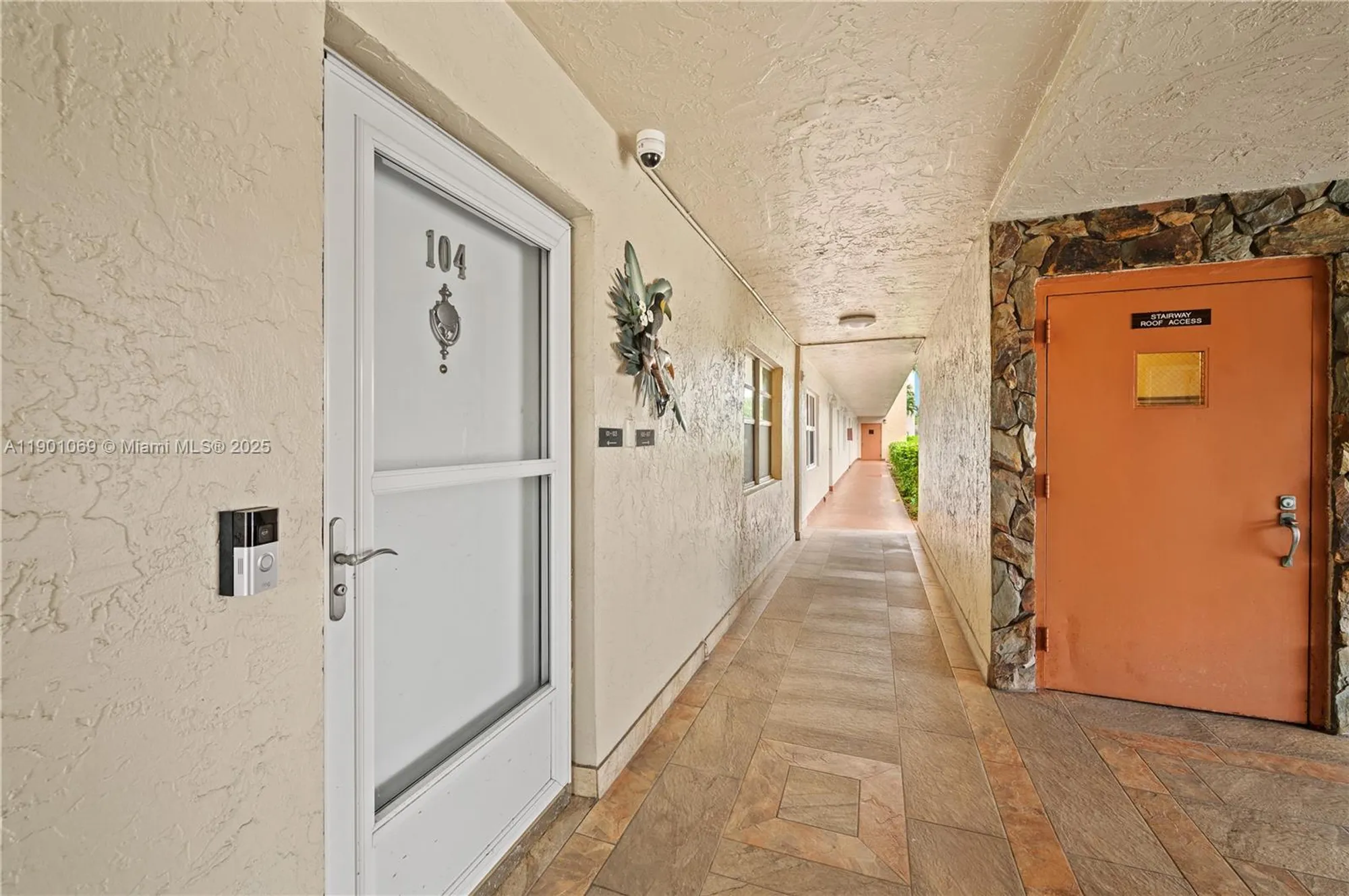 Property Slideshow image 21 of 28 | 424 se 10th st 104, Dania Beach, FL, 33004