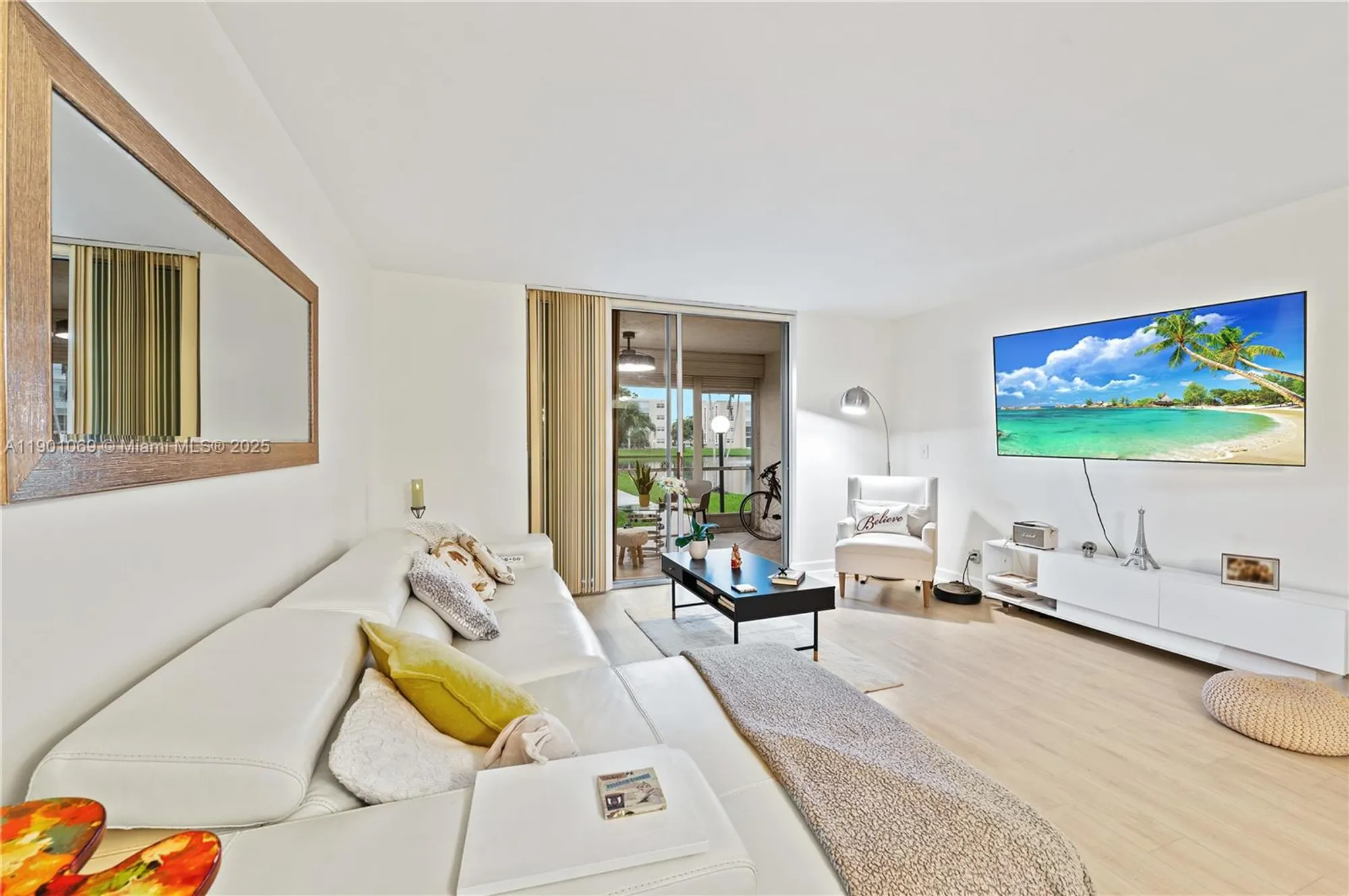 Property Slideshow image 7 of 28 | 424 se 10th st 104, Dania Beach, FL, 33004