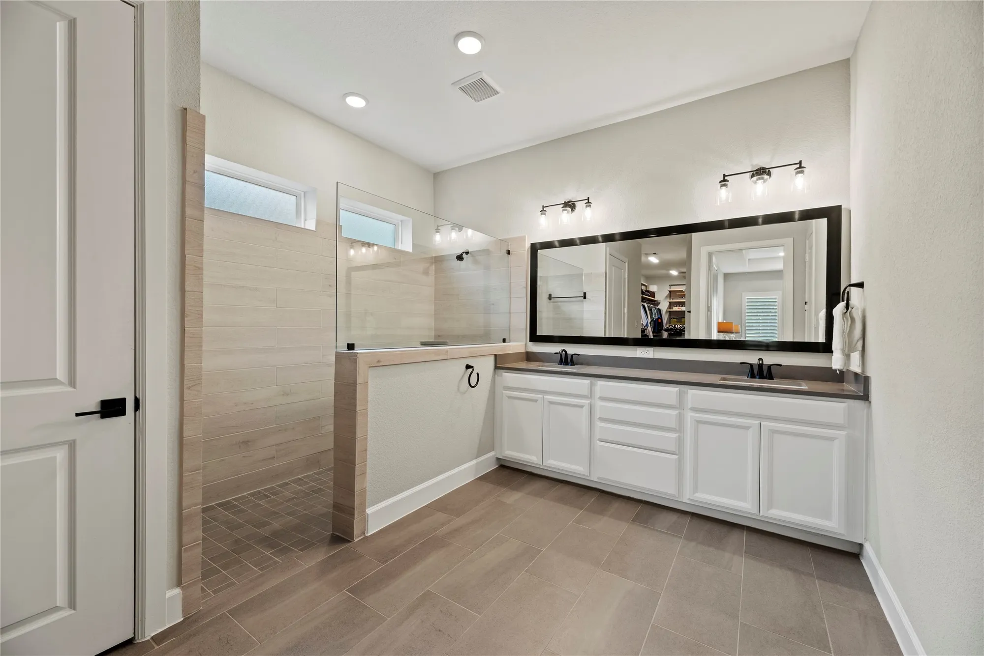 Property Slideshow image 22 of 45 | 7543 congress trail way, Porter, TX, 77365