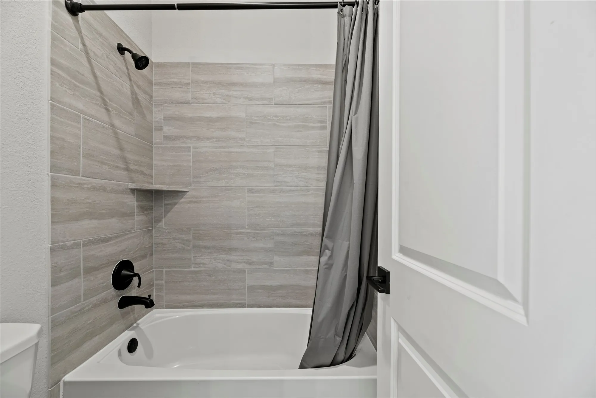 Property Slideshow image 30 of 45 | 7543 congress trail way, Porter, TX, 77365