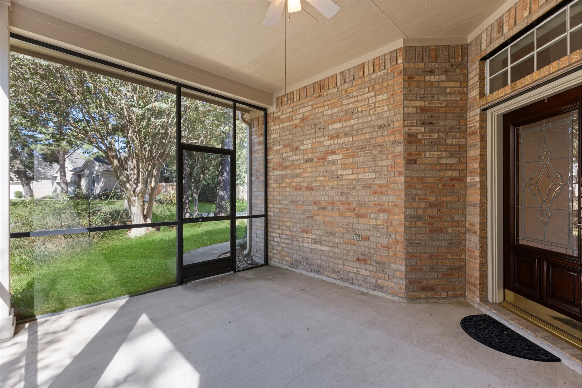 Property Slideshow image 25 of 31 | 83 robindale cir, Conroe, TX, 77384