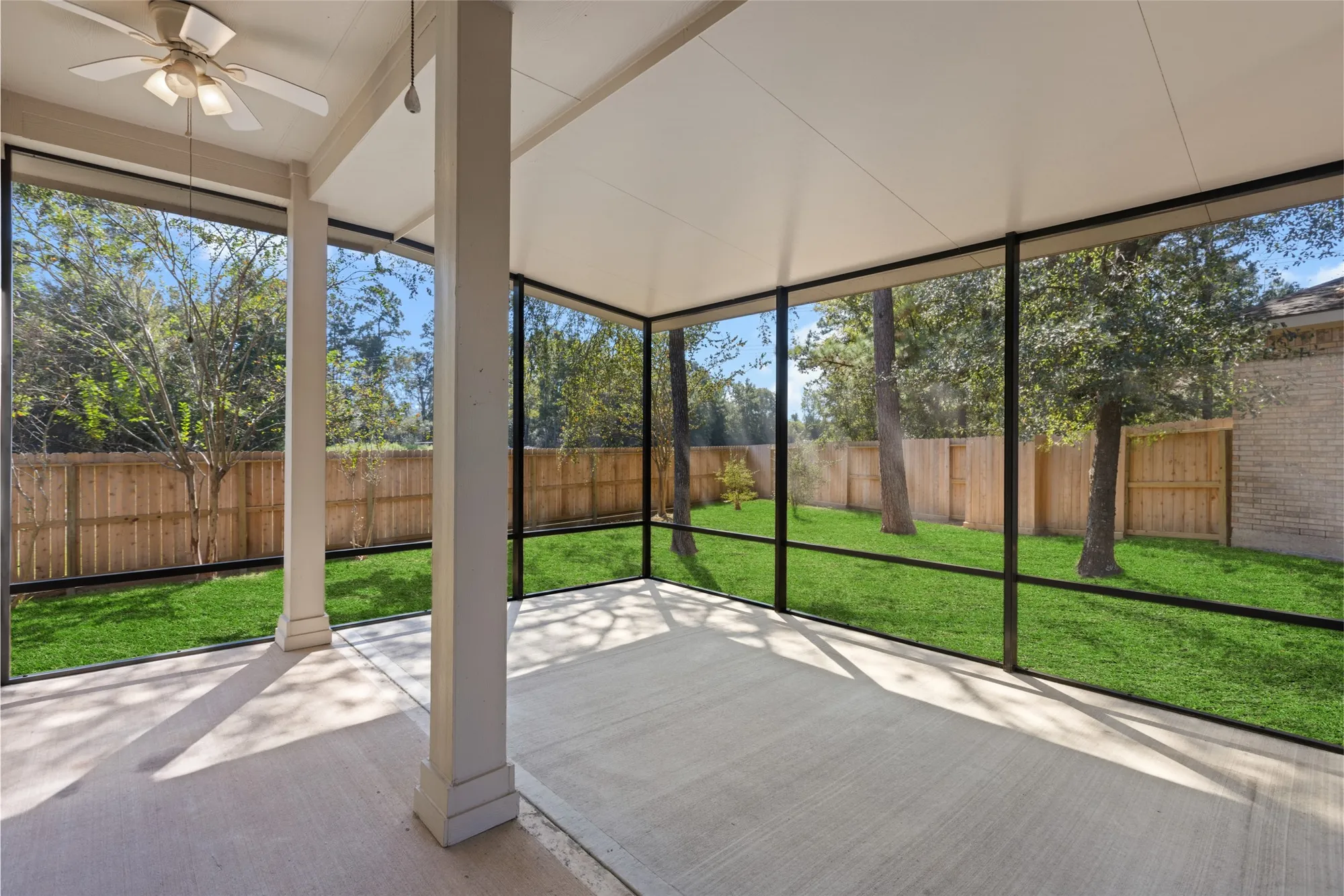 Property Slideshow image 28 of 31 | 83 robindale cir, Conroe, TX, 77384